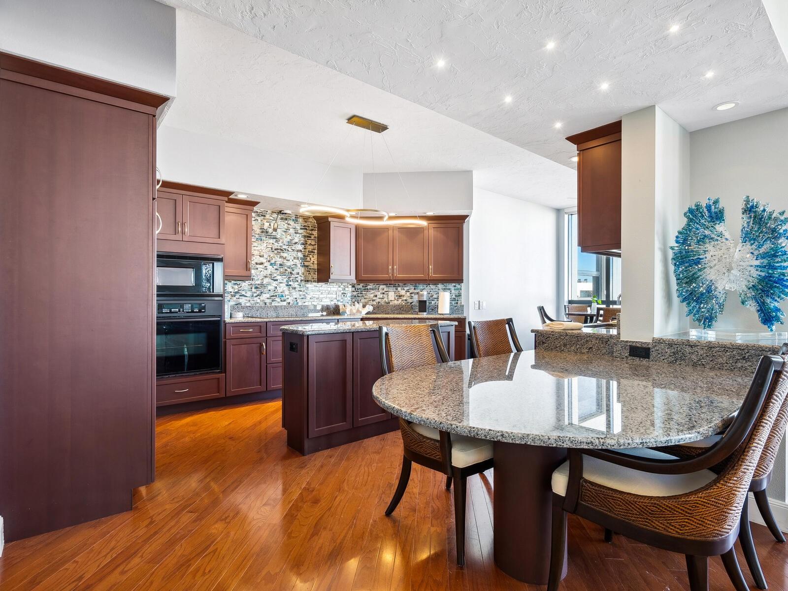 1281 GULF OF MEXICO DR #404, LONGBOAT KEY, FL, 34228