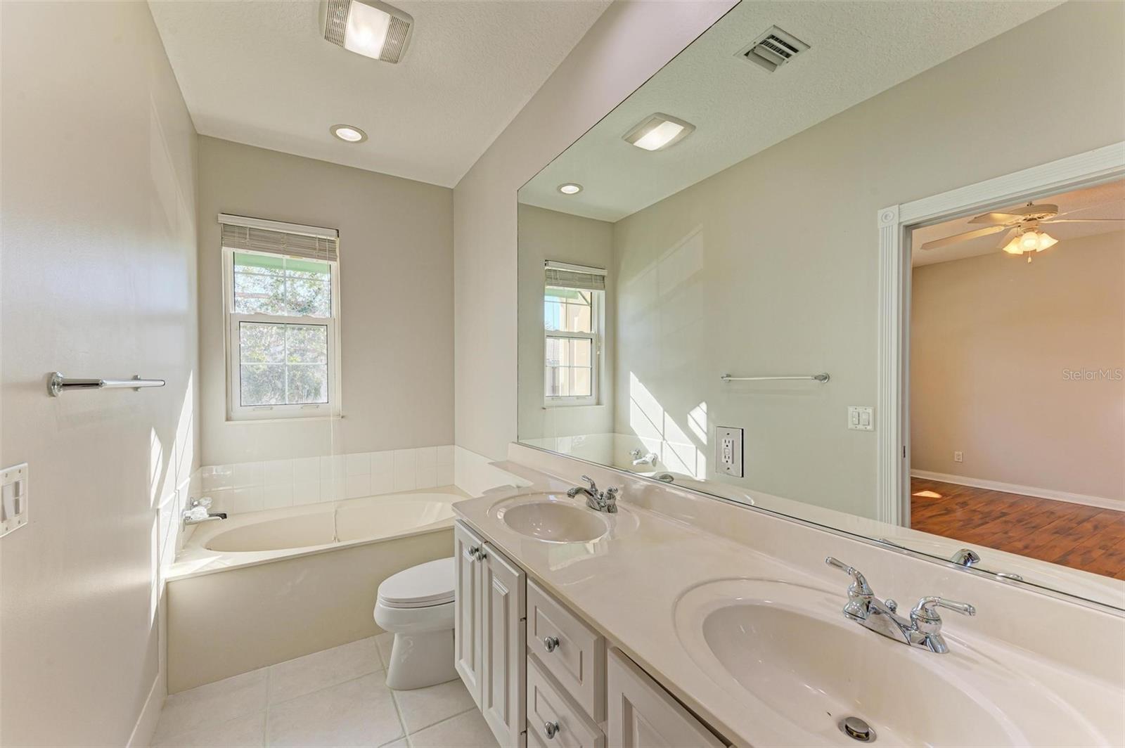 7879 BERGAMO AVE, SARASOTA, FL, 34238