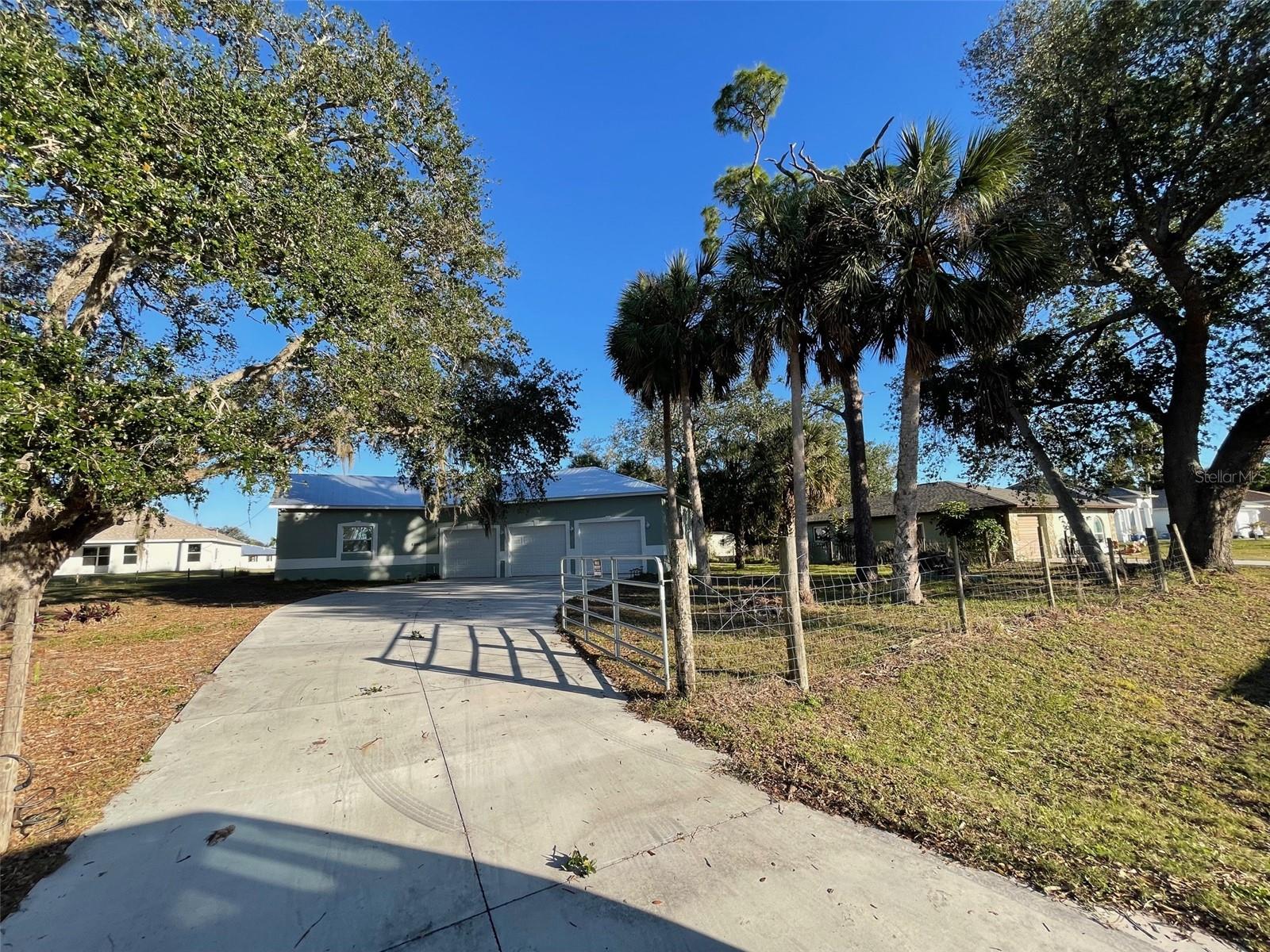 18506 KLINGLER CIR, PORT CHARLOTTE, FL, 33948