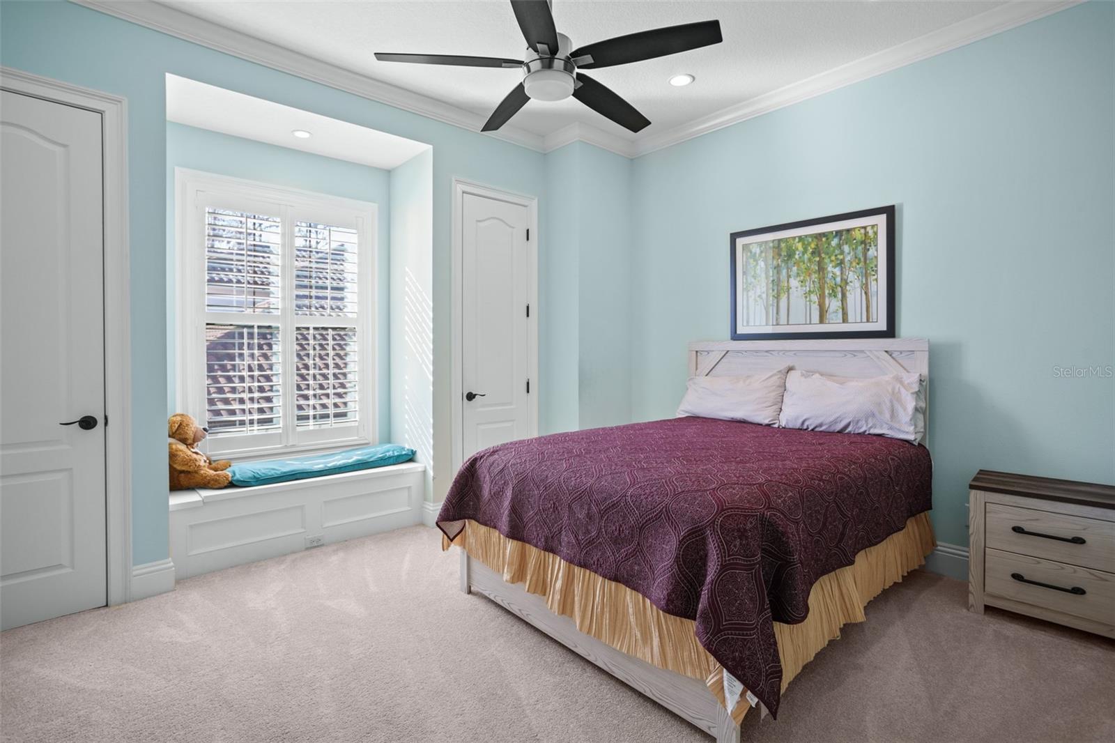 O6275556 Property Photo