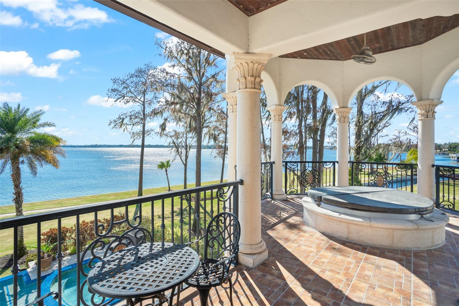 O6275556 Property Photo