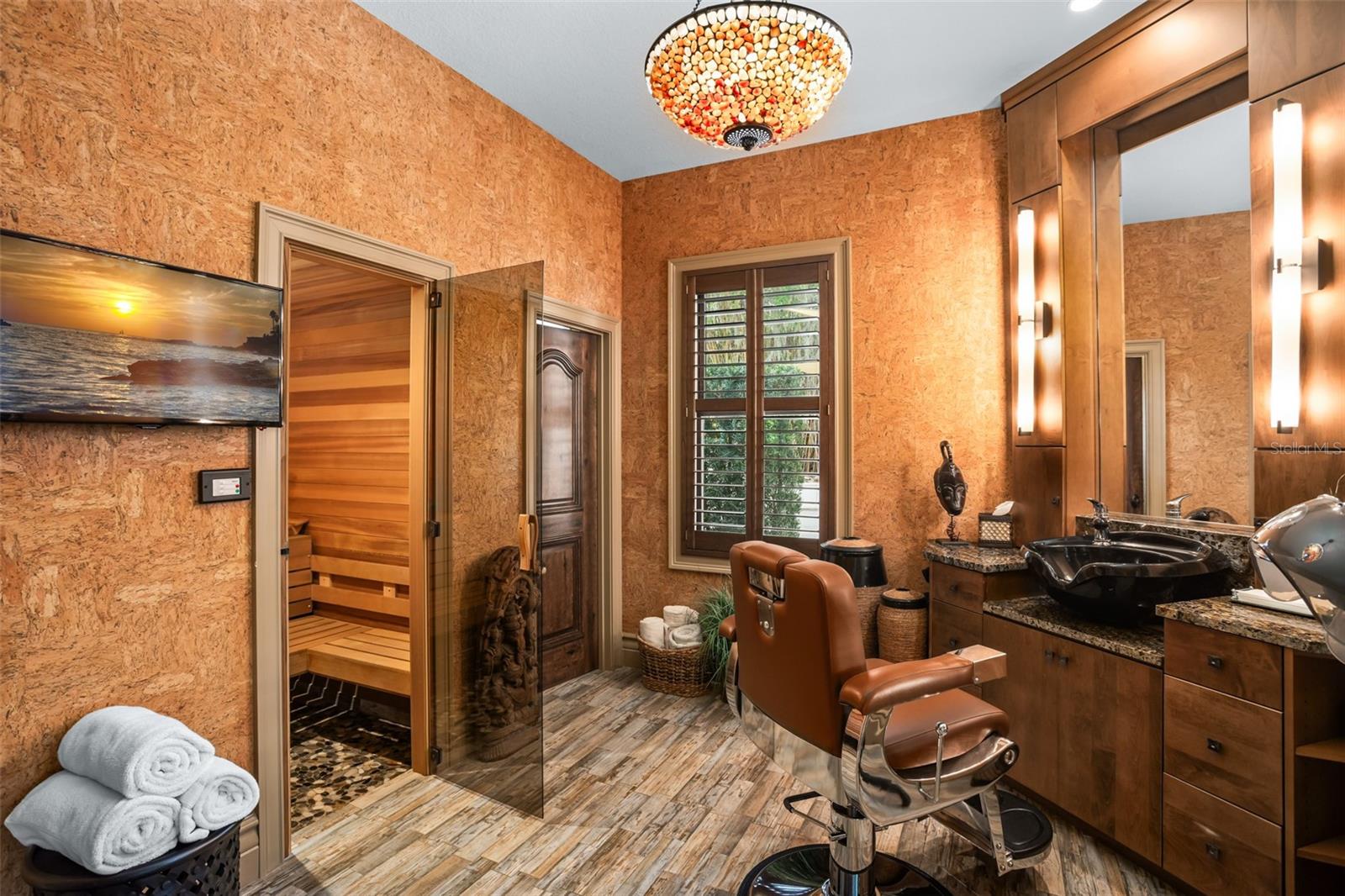 O6275556 Property Photo