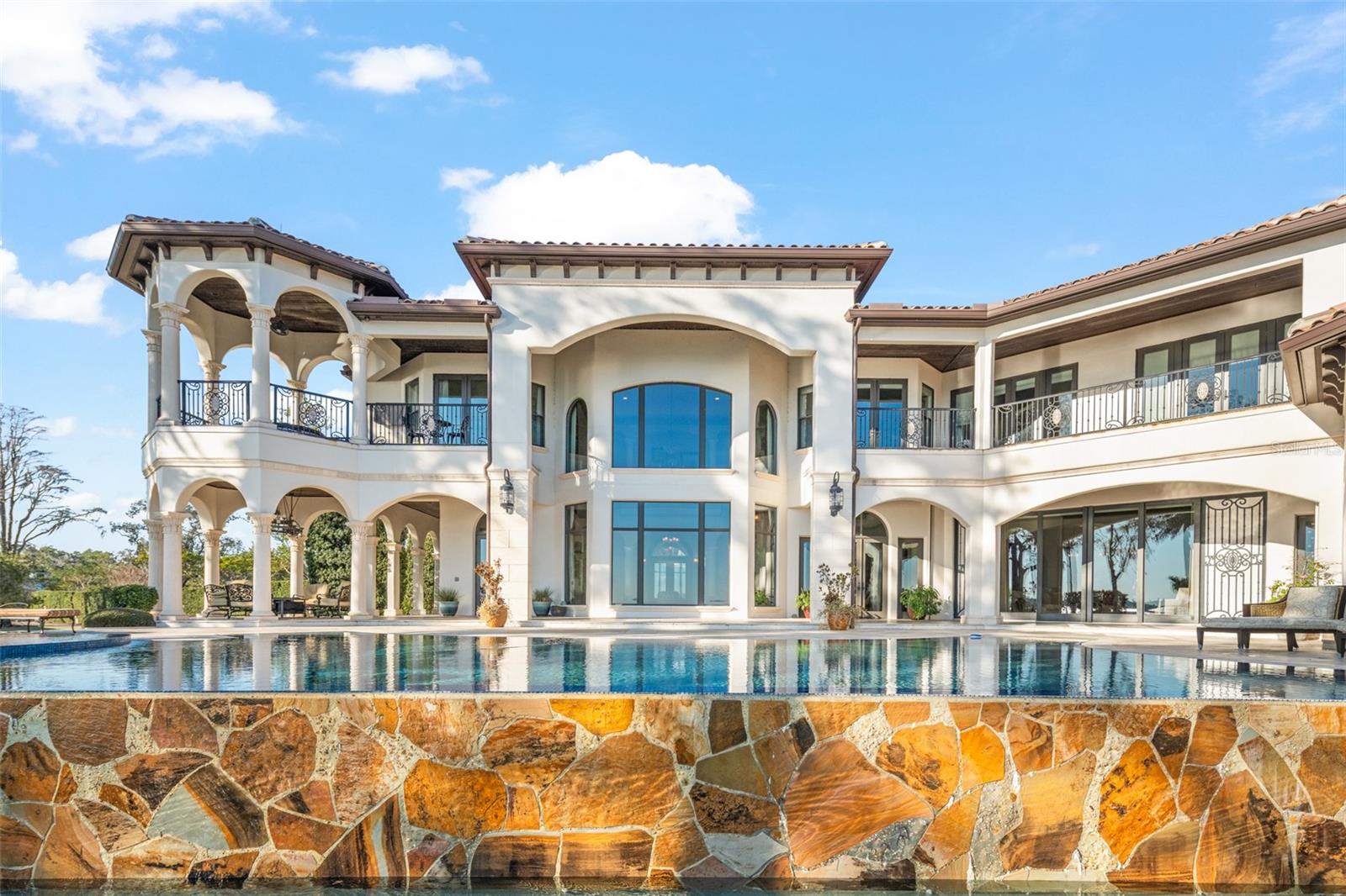 O6275556 Property Photo