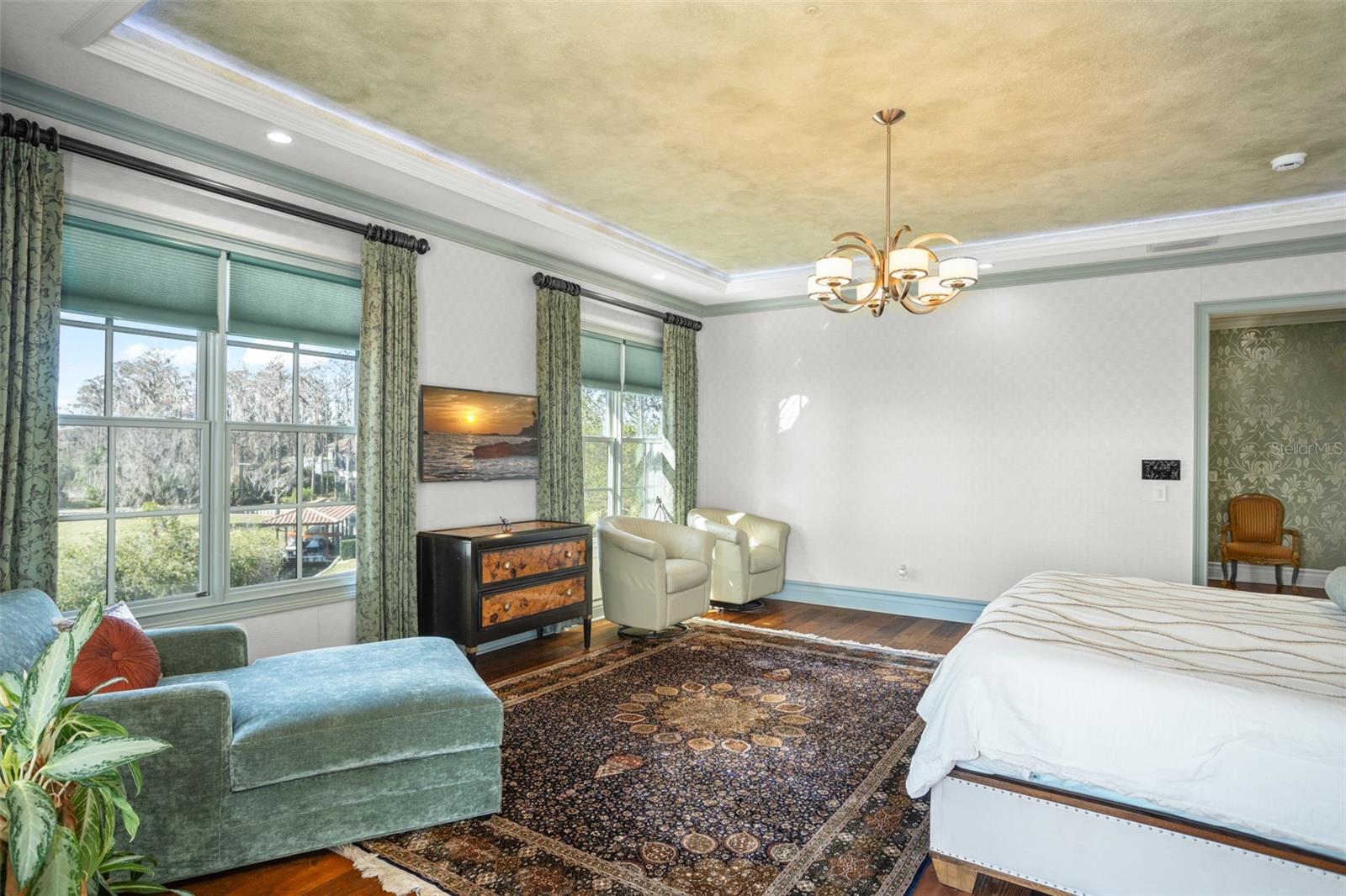 O6275556 Property Photo