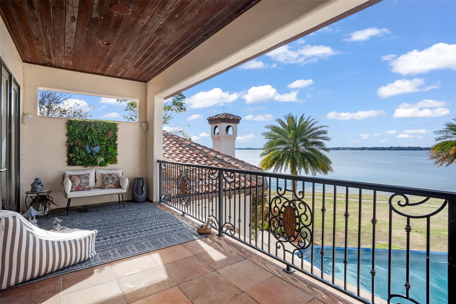 O6275556 Property Photo
