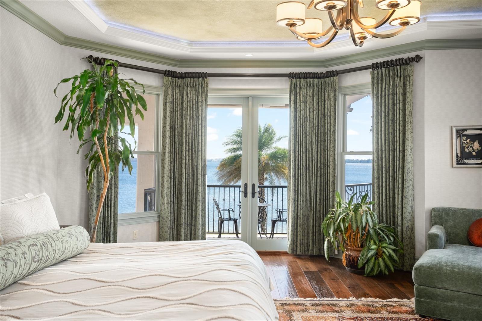 O6275556 Property Photo