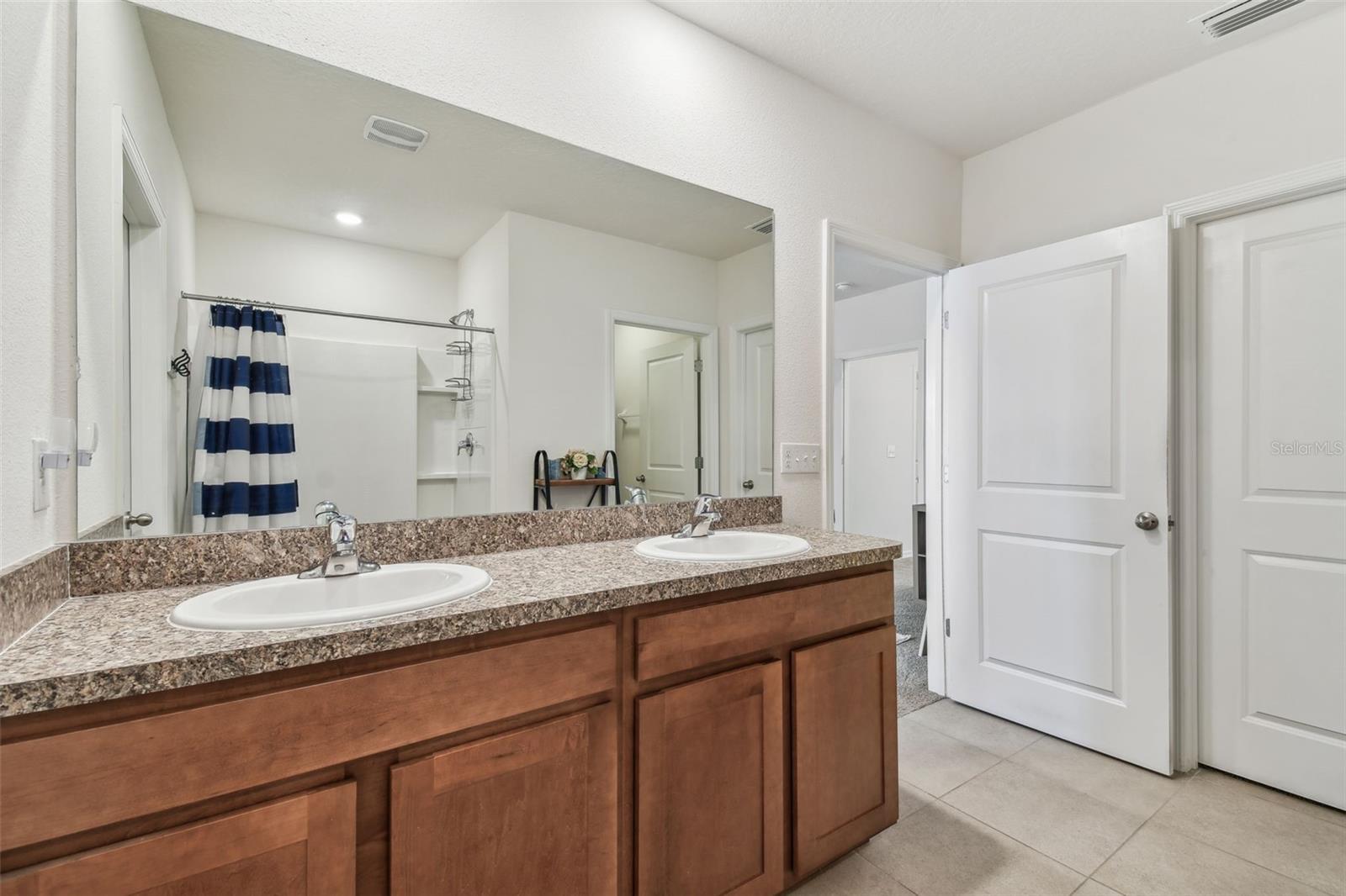 1540 GLEN GROVE LOOP, WESLEY CHAPEL, FL, 33543