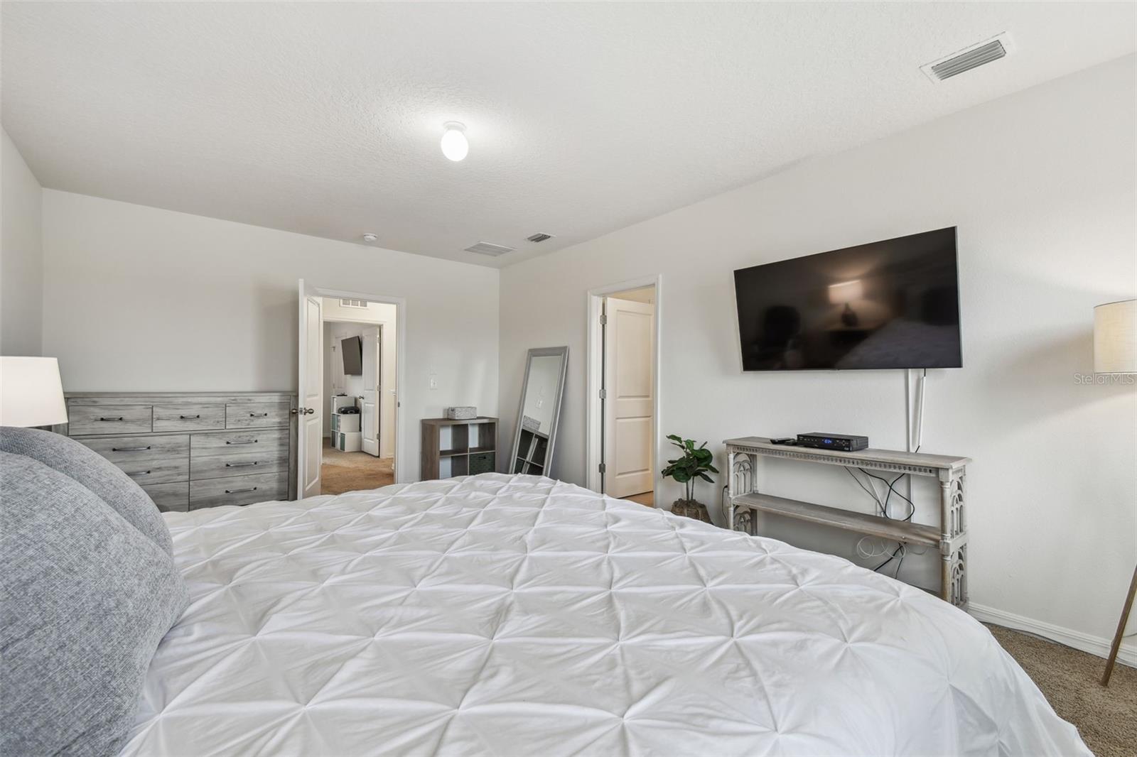 1540 GLEN GROVE LOOP, WESLEY CHAPEL, FL, 33543