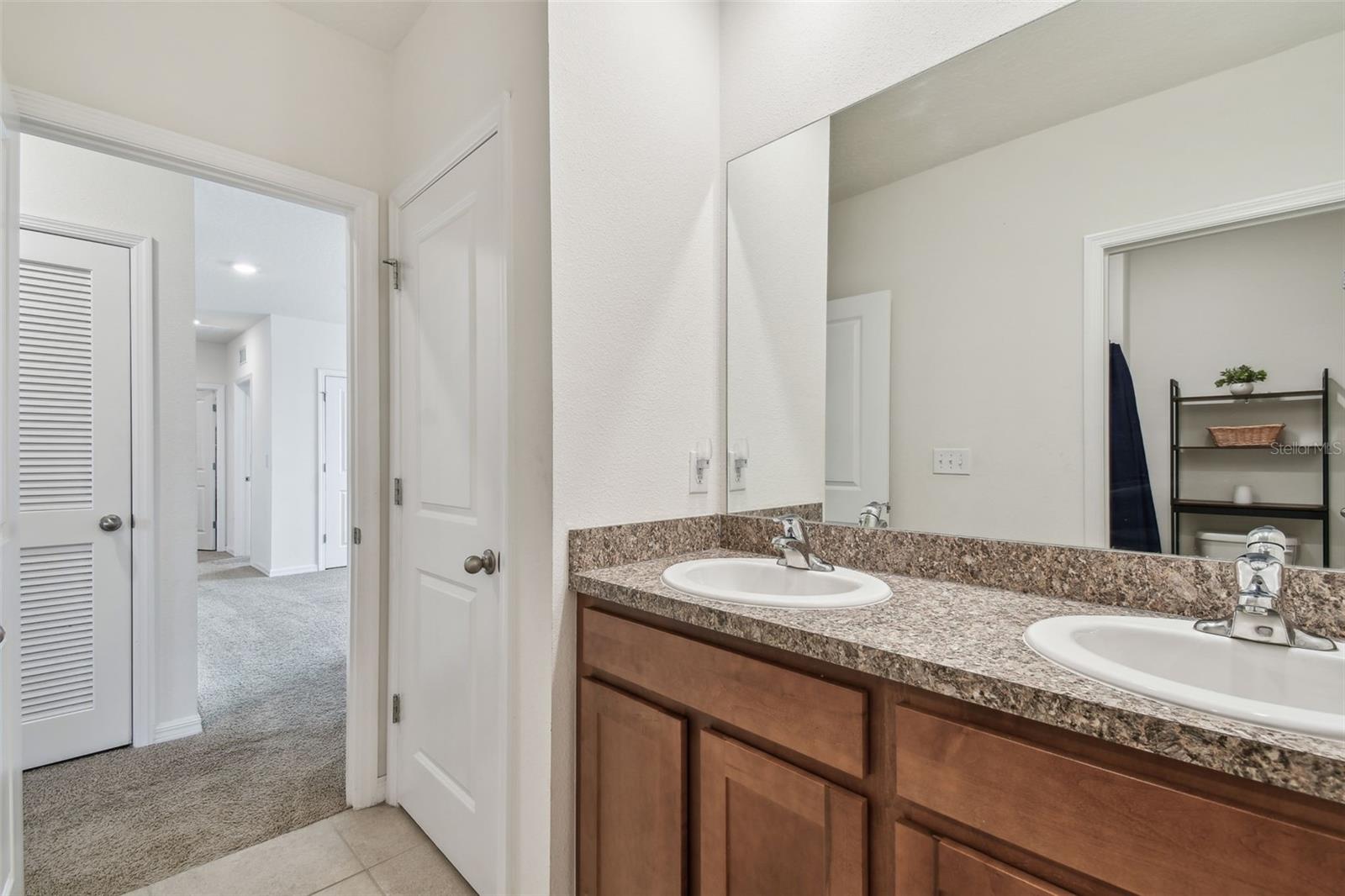 1540 GLEN GROVE LOOP, WESLEY CHAPEL, FL, 33543