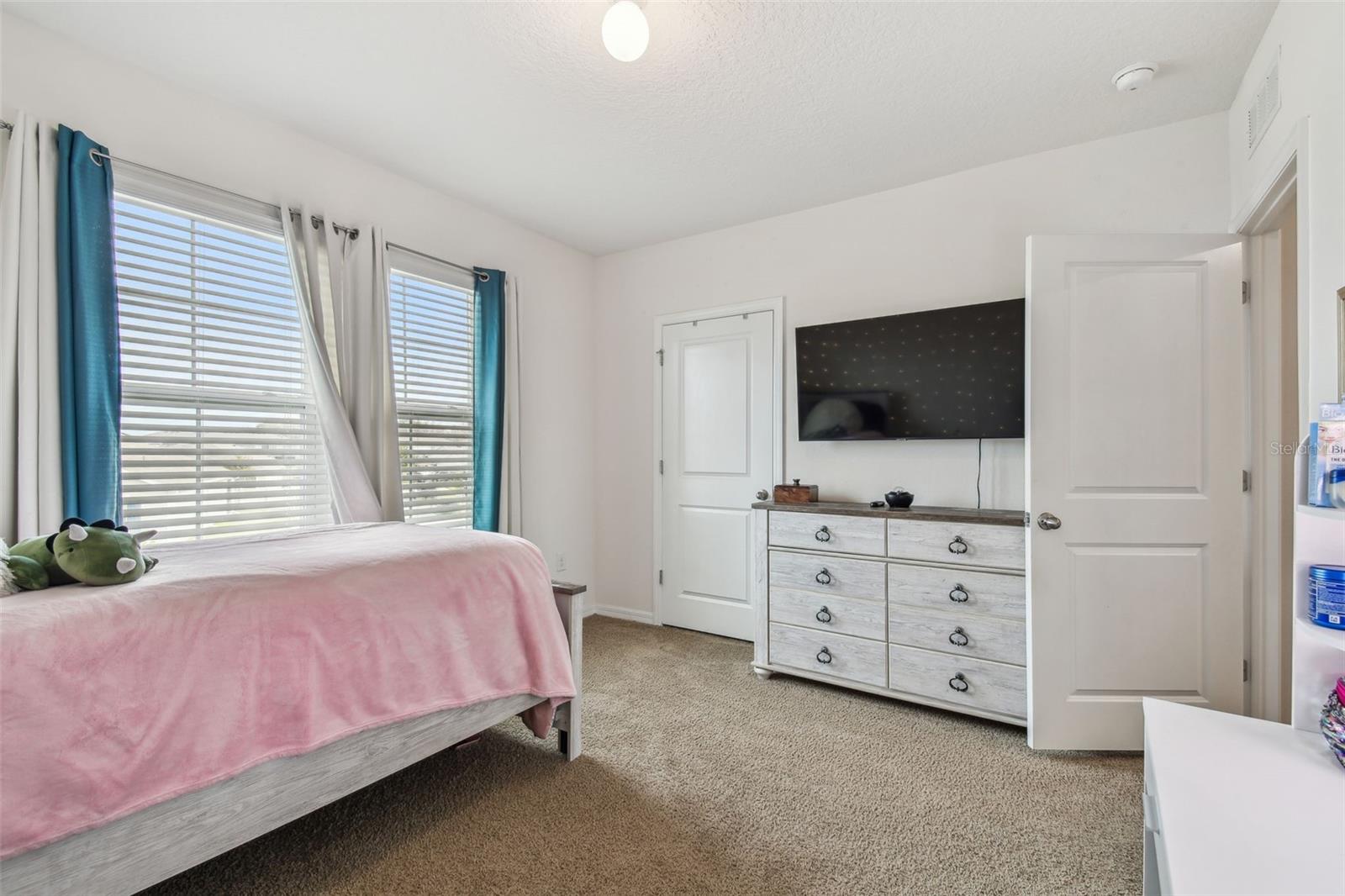 1540 GLEN GROVE LOOP, WESLEY CHAPEL, FL, 33543