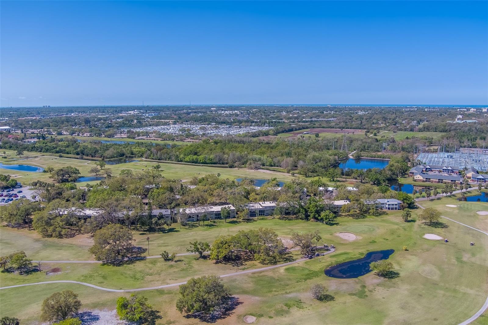 64 COUNTRY CLUB DR, LARGO, FL, 33771