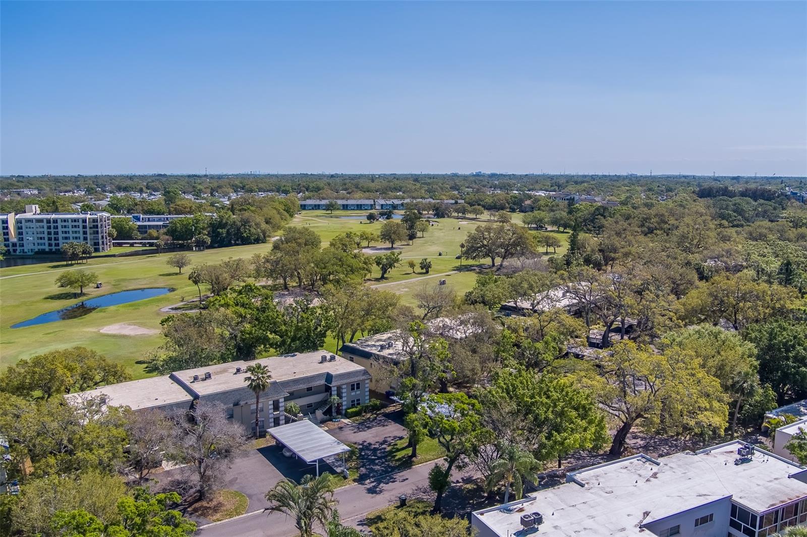 64 COUNTRY CLUB DR, LARGO, FL, 33771