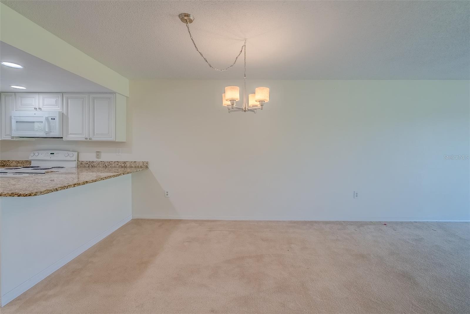 64 COUNTRY CLUB DR, LARGO, FL, 33771