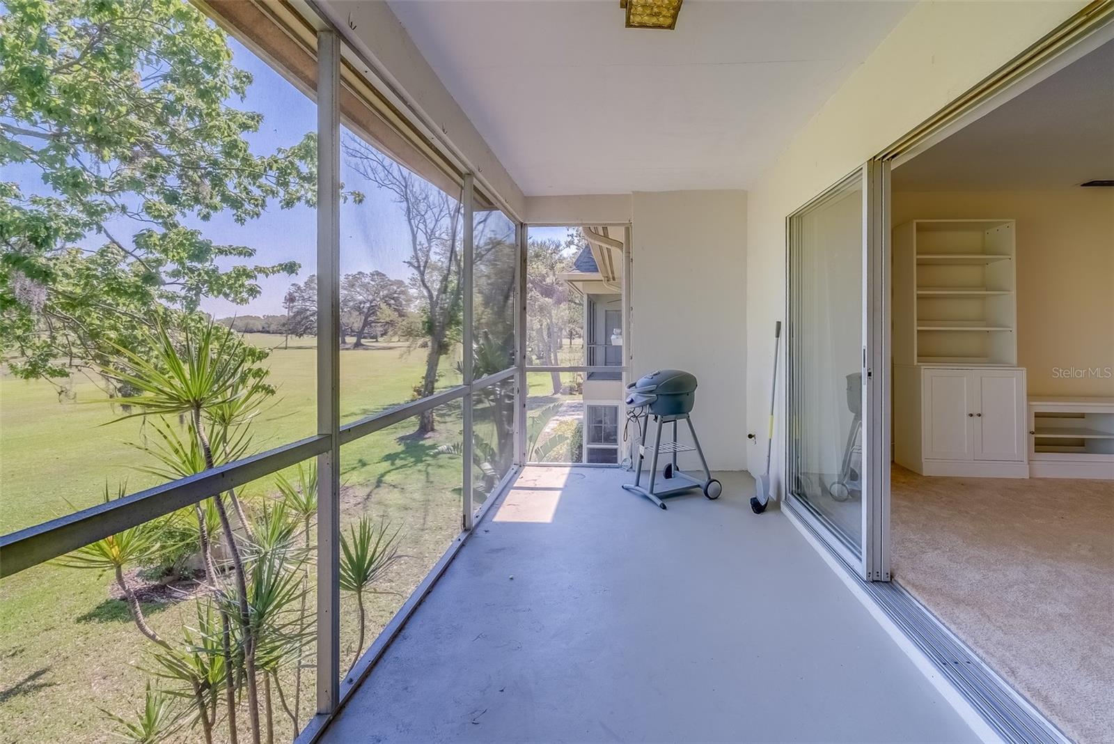 64 COUNTRY CLUB DR, LARGO, FL, 33771