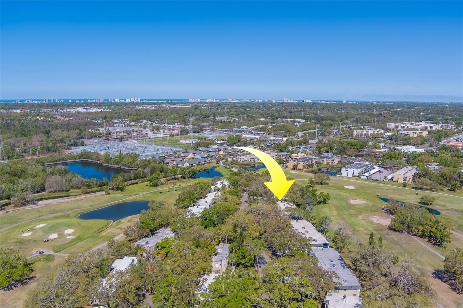 64 COUNTRY CLUB DR, LARGO, FL, 33771