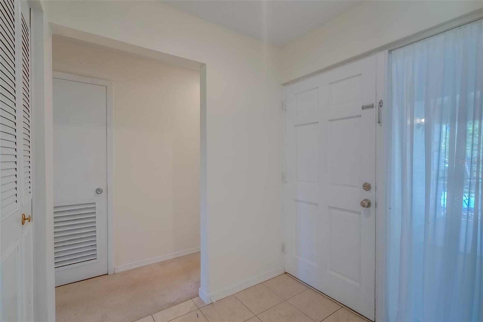 64 COUNTRY CLUB DR, LARGO, FL, 33771