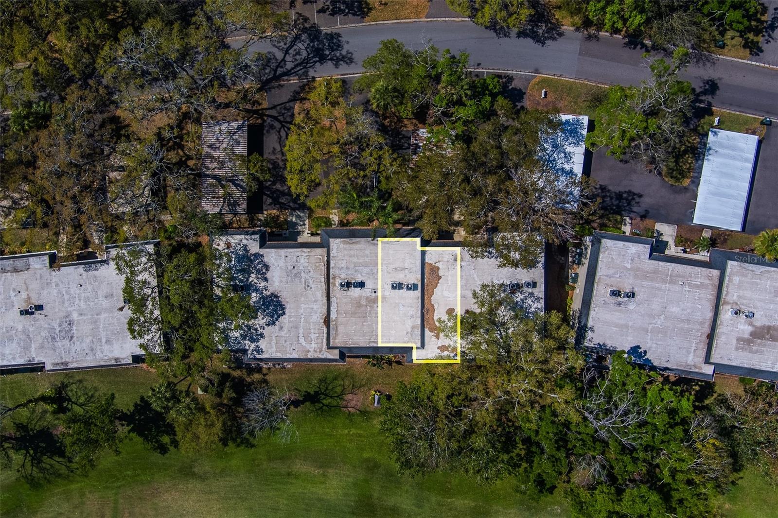 64 COUNTRY CLUB DR, LARGO, FL, 33771