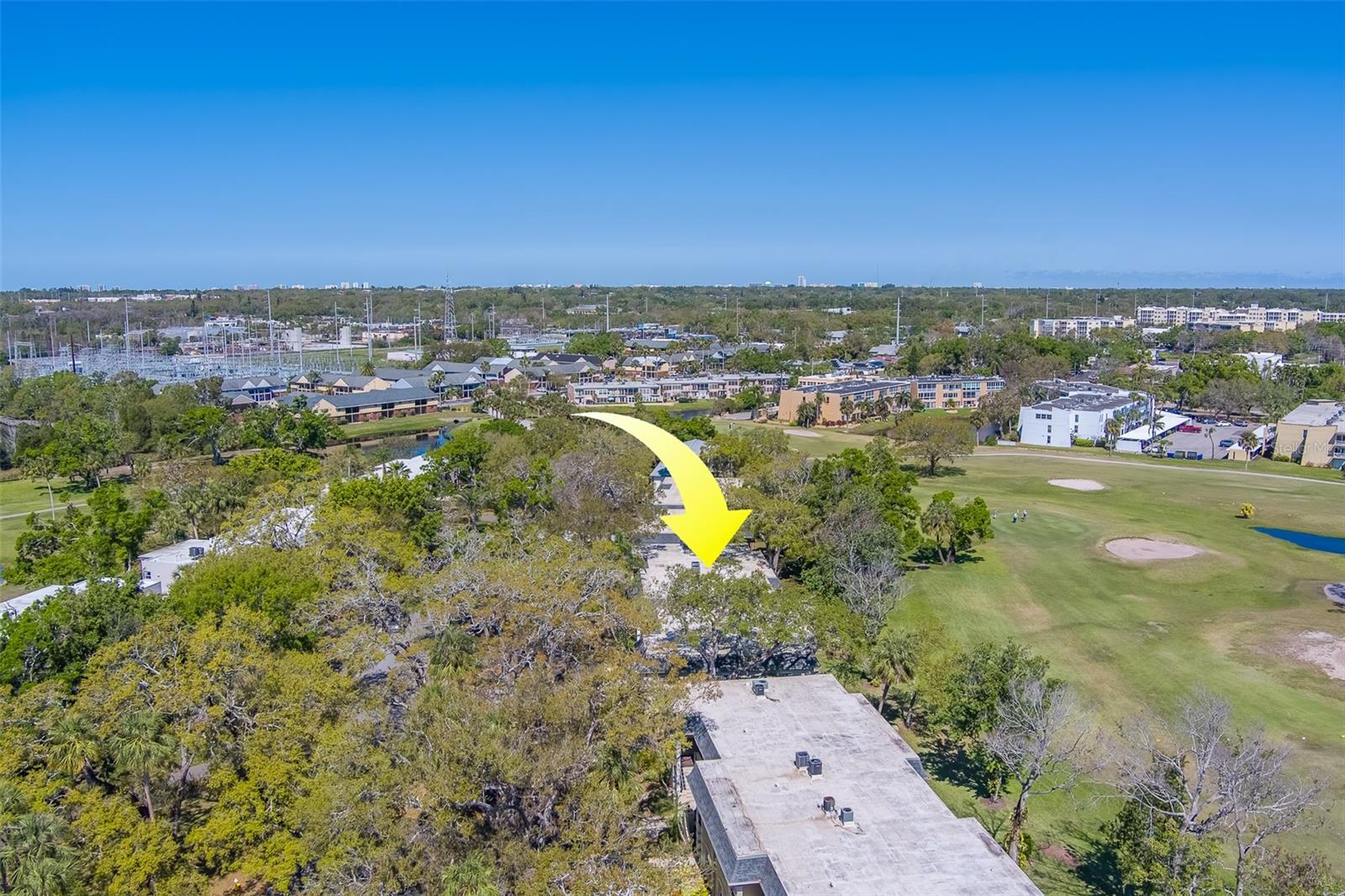 64 COUNTRY CLUB DR, LARGO, FL, 33771