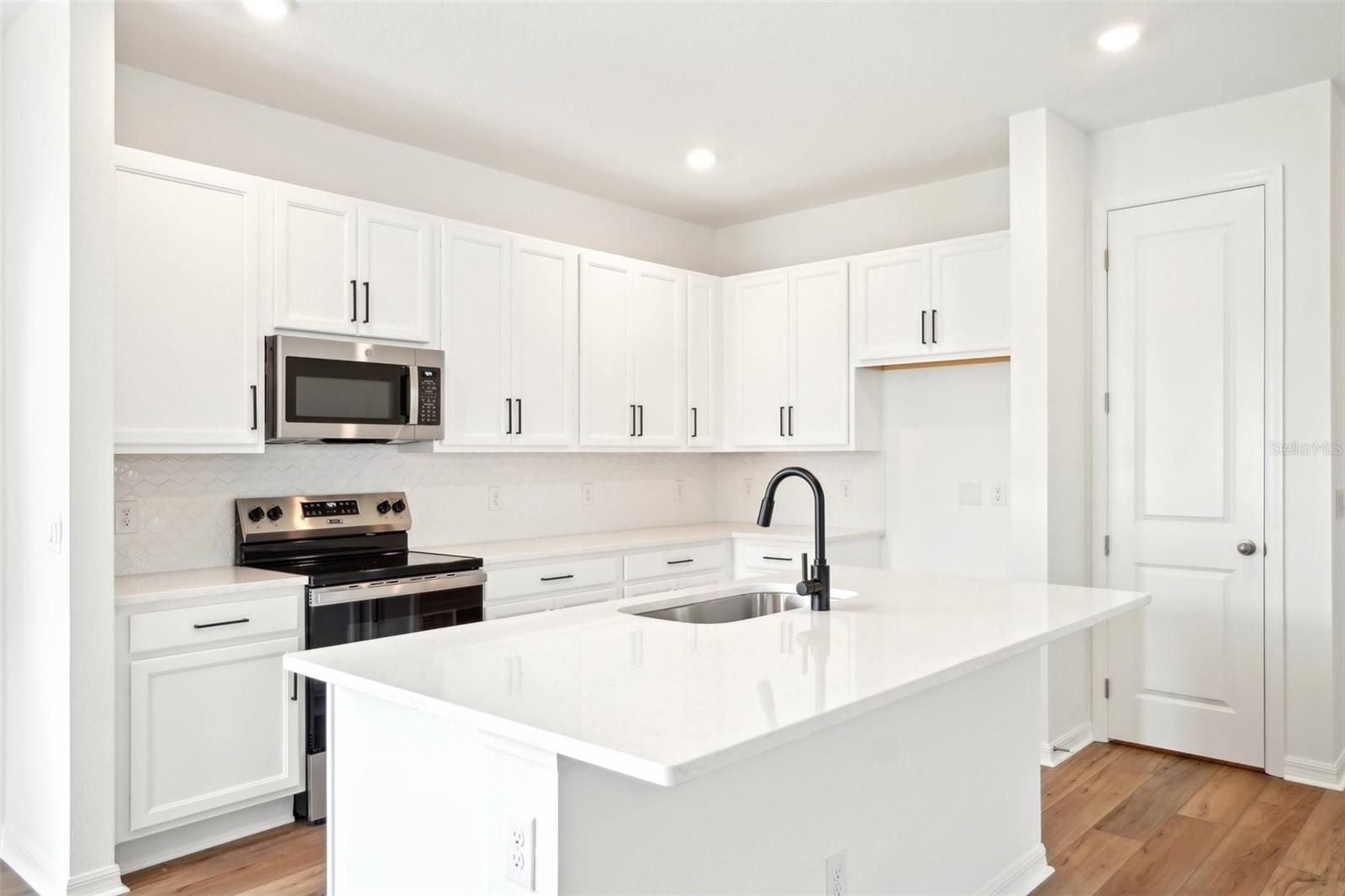 2437 ZUNI RD, ST CLOUD, FL, 34771