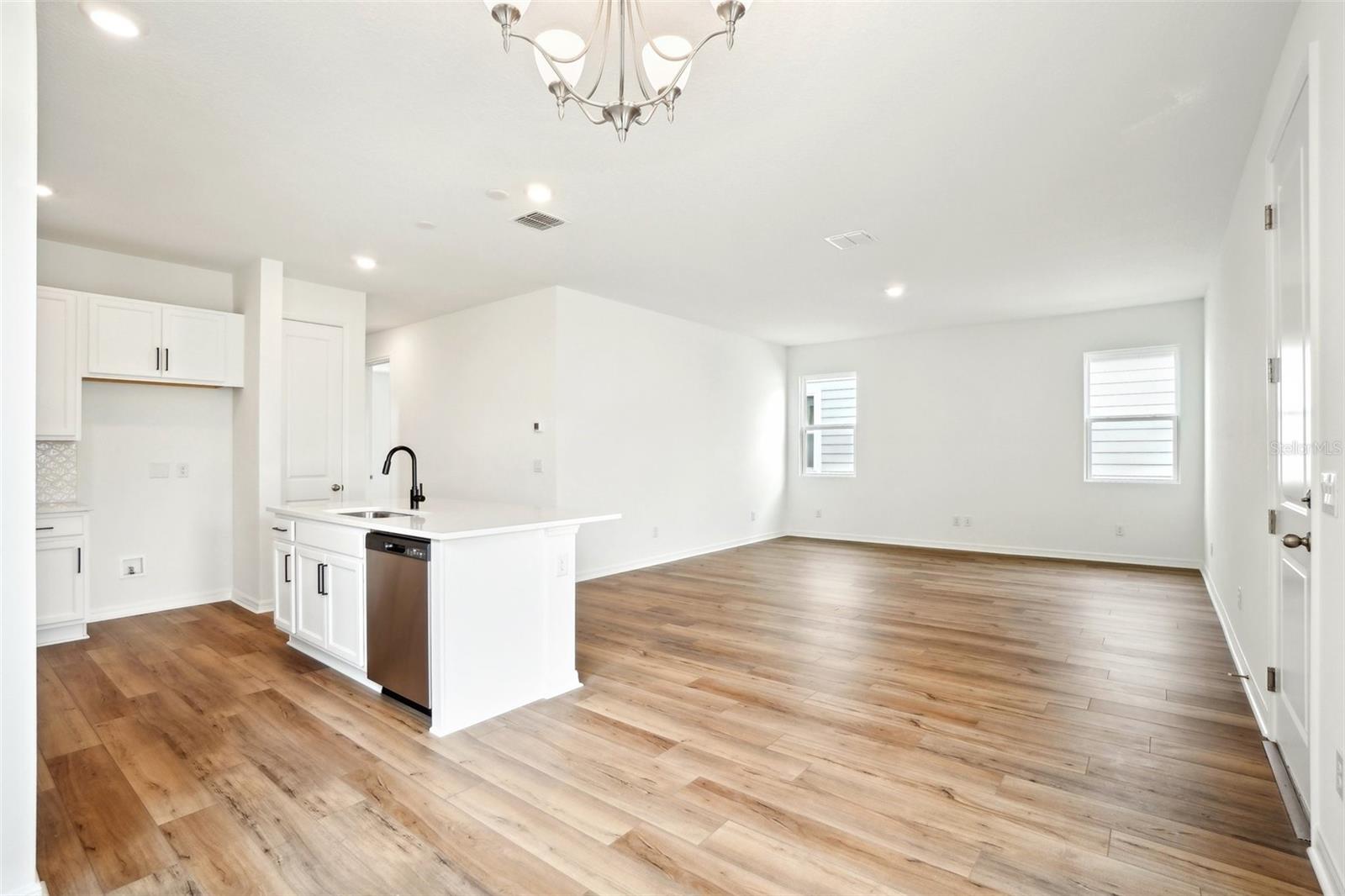 2437 ZUNI RD, ST CLOUD, FL, 34771