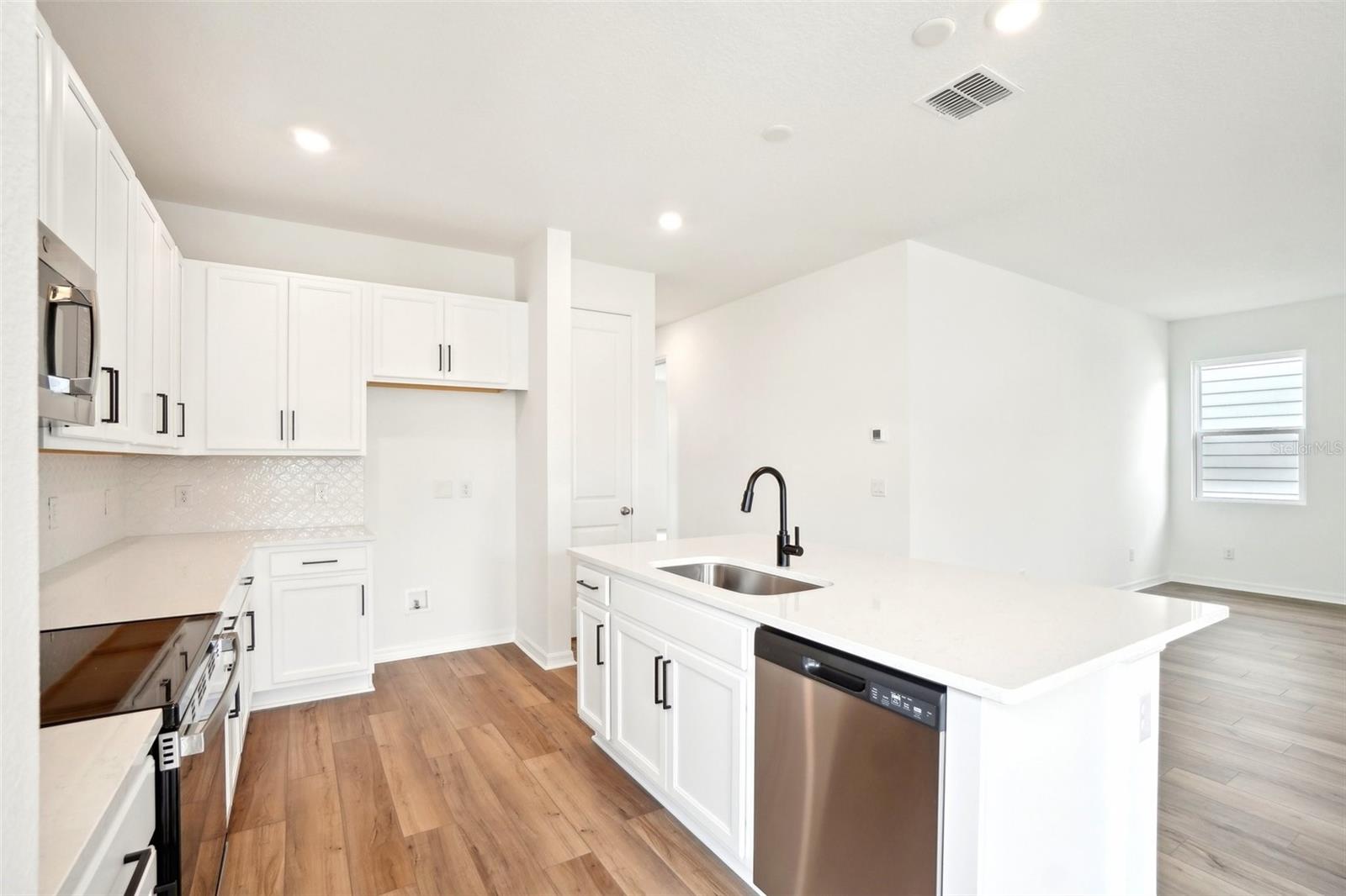 2437 ZUNI RD, ST CLOUD, FL, 34771