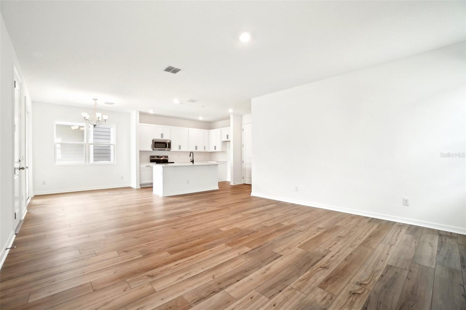 2437 ZUNI RD, ST CLOUD, FL, 34771