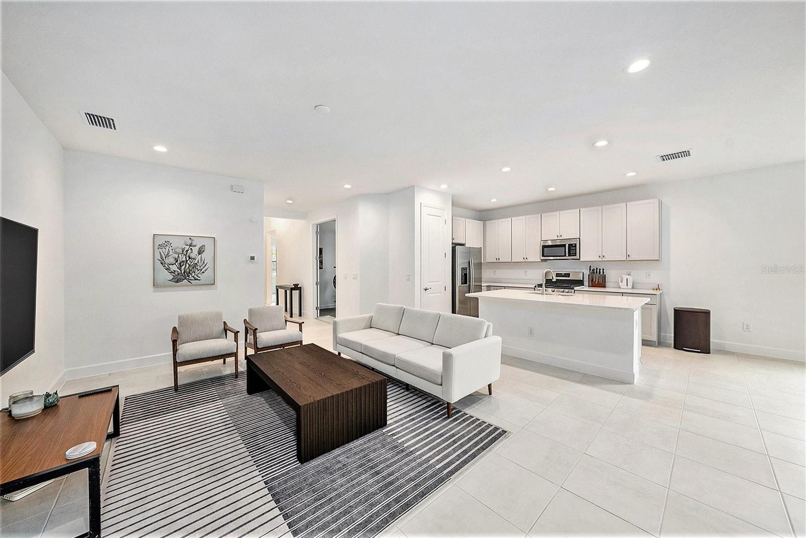 3433 GREAT BANYAN WAY, WESLEY CHAPEL, FL, 33543