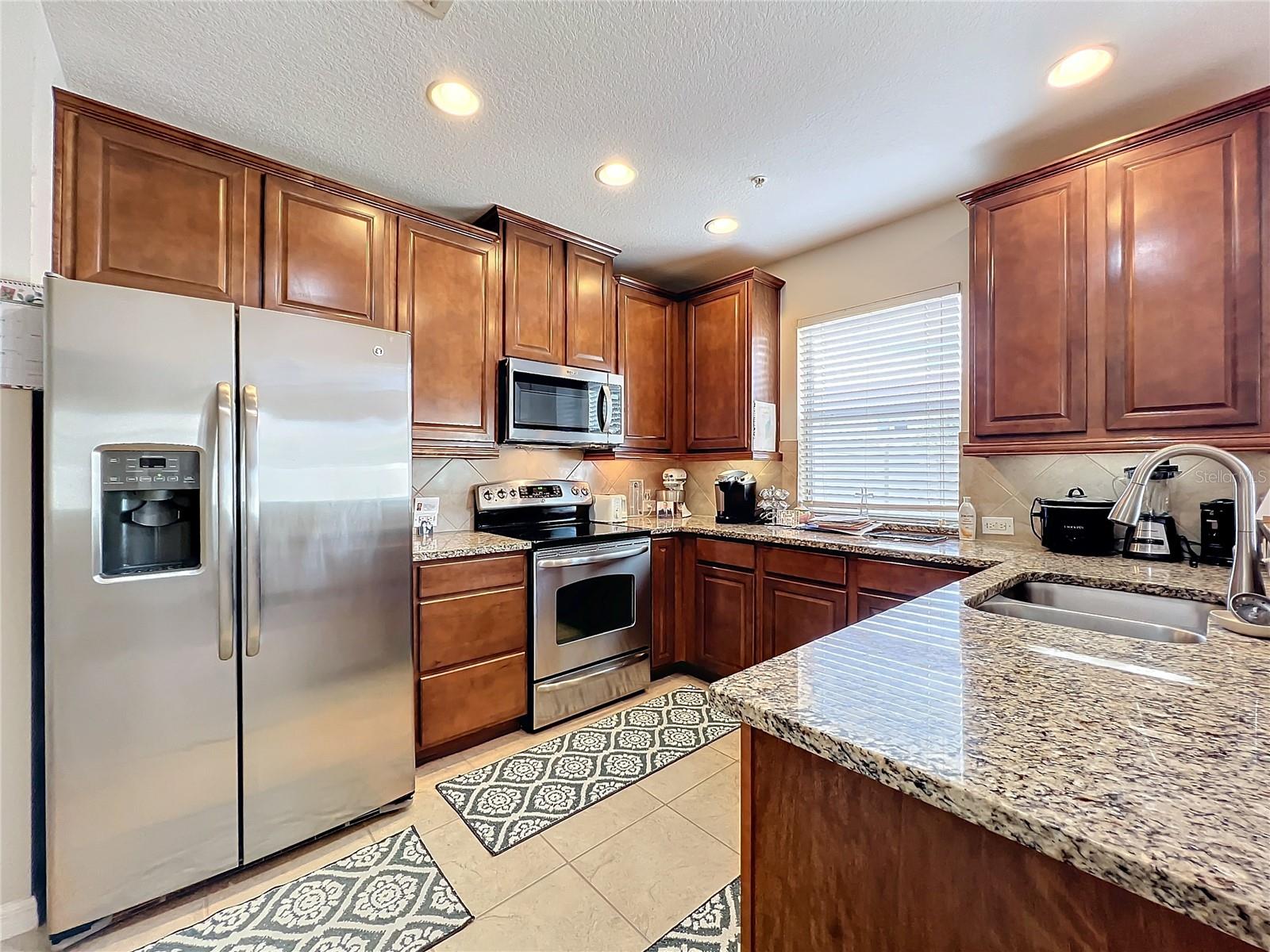 2093 LEATHER FERN DR, OCOEE, FL, 34761