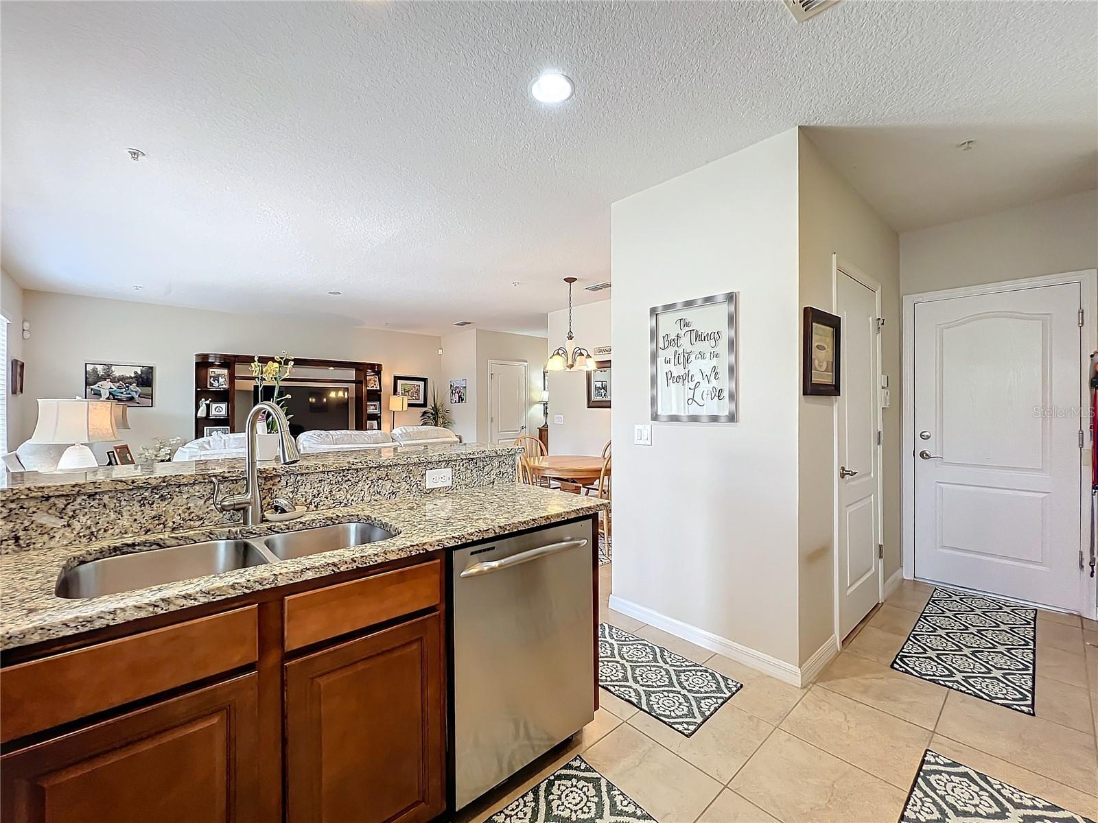 2093 LEATHER FERN DR, OCOEE, FL, 34761