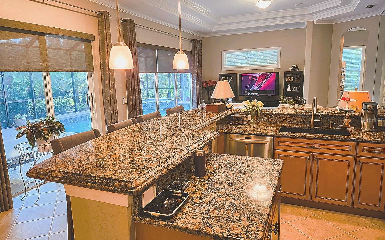 9008 WILLOWBROOK CIR, BRADENTON, FL, 34212