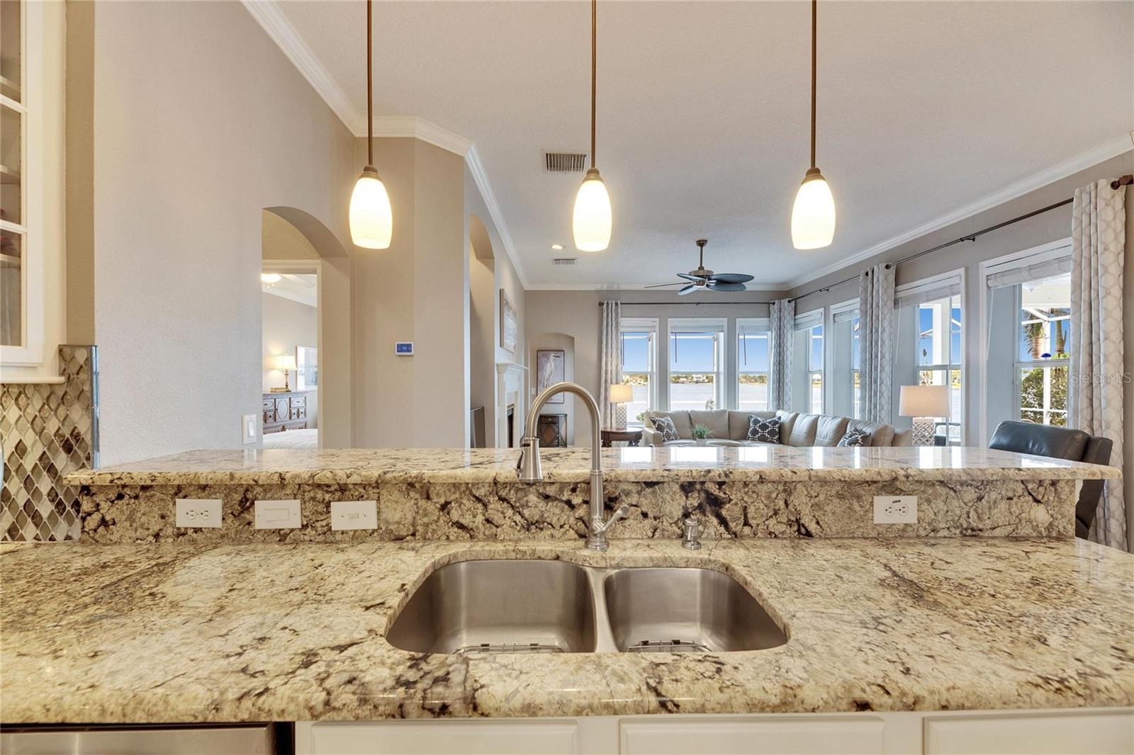 5253 BRIGHTON SHORE DR, APOLLO BEACH, FL, 33572