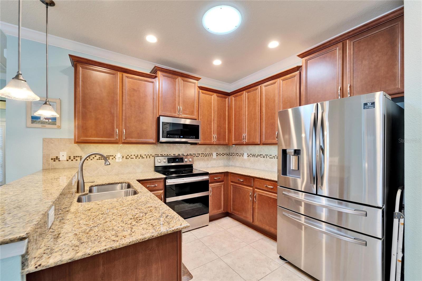 5527 SUNSET FALLS DR, APOLLO BEACH, FL, 33572