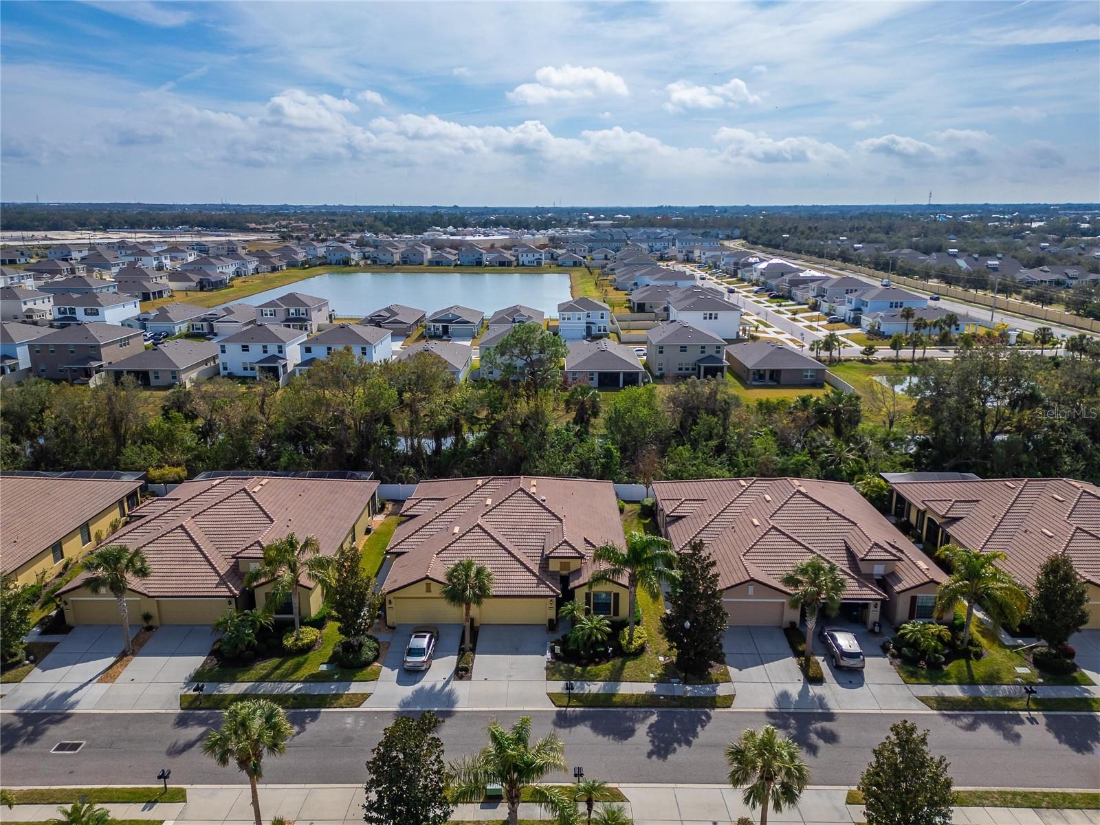 5527 SUNSET FALLS DR, APOLLO BEACH, FL, 33572