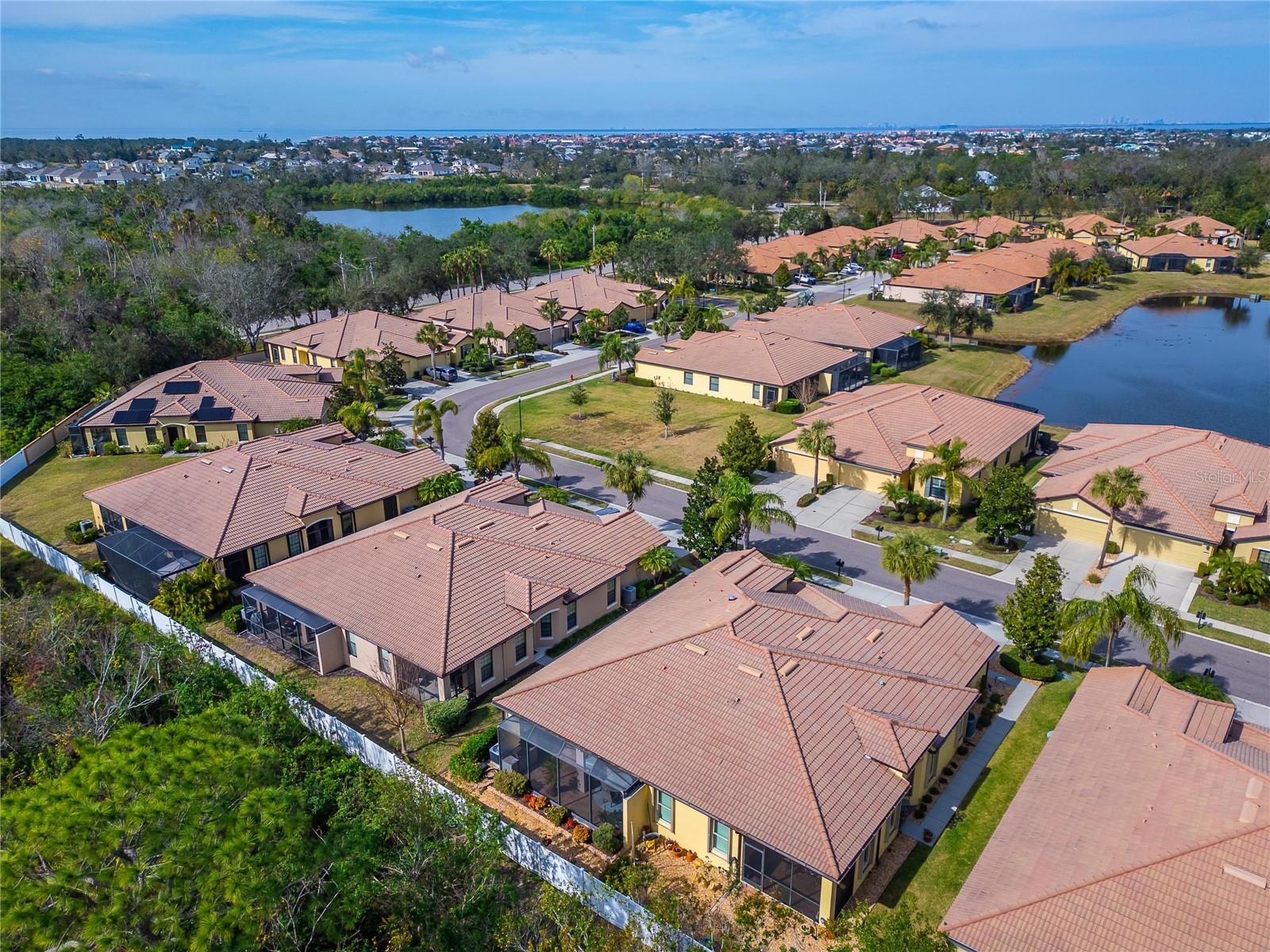 5527 SUNSET FALLS DR, APOLLO BEACH, FL, 33572