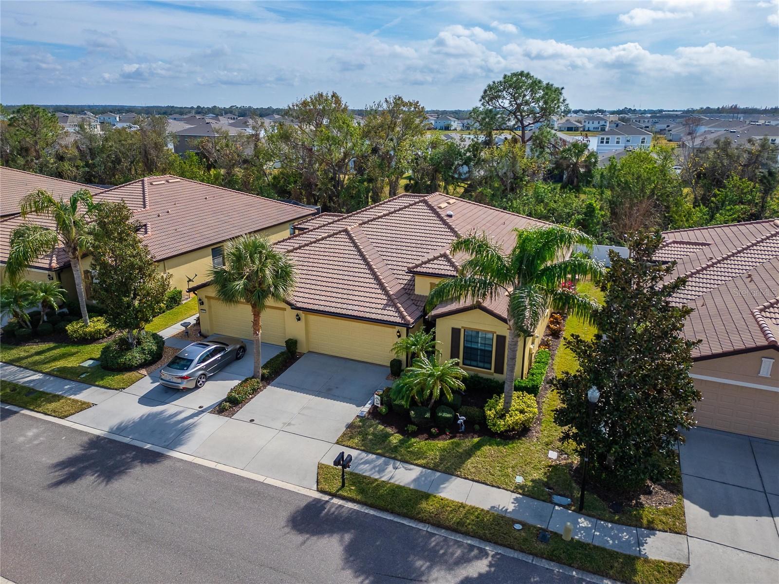 5527 SUNSET FALLS DR, APOLLO BEACH, FL, 33572