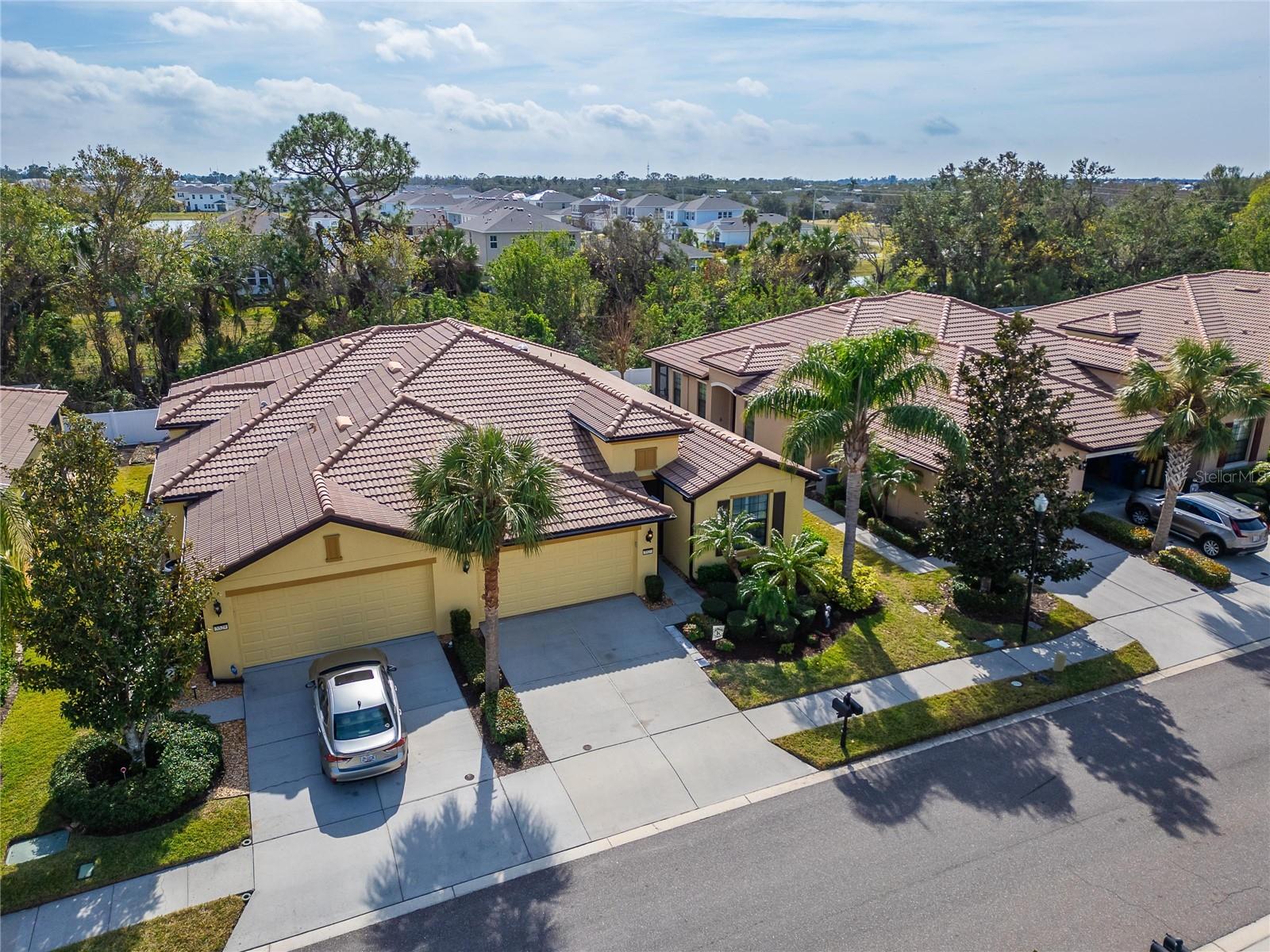 5527 SUNSET FALLS DR, APOLLO BEACH, FL, 33572