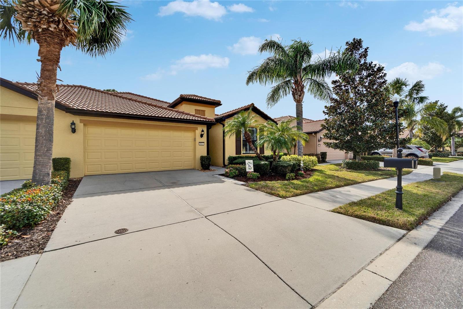 5527 SUNSET FALLS DR, APOLLO BEACH, FL, 33572