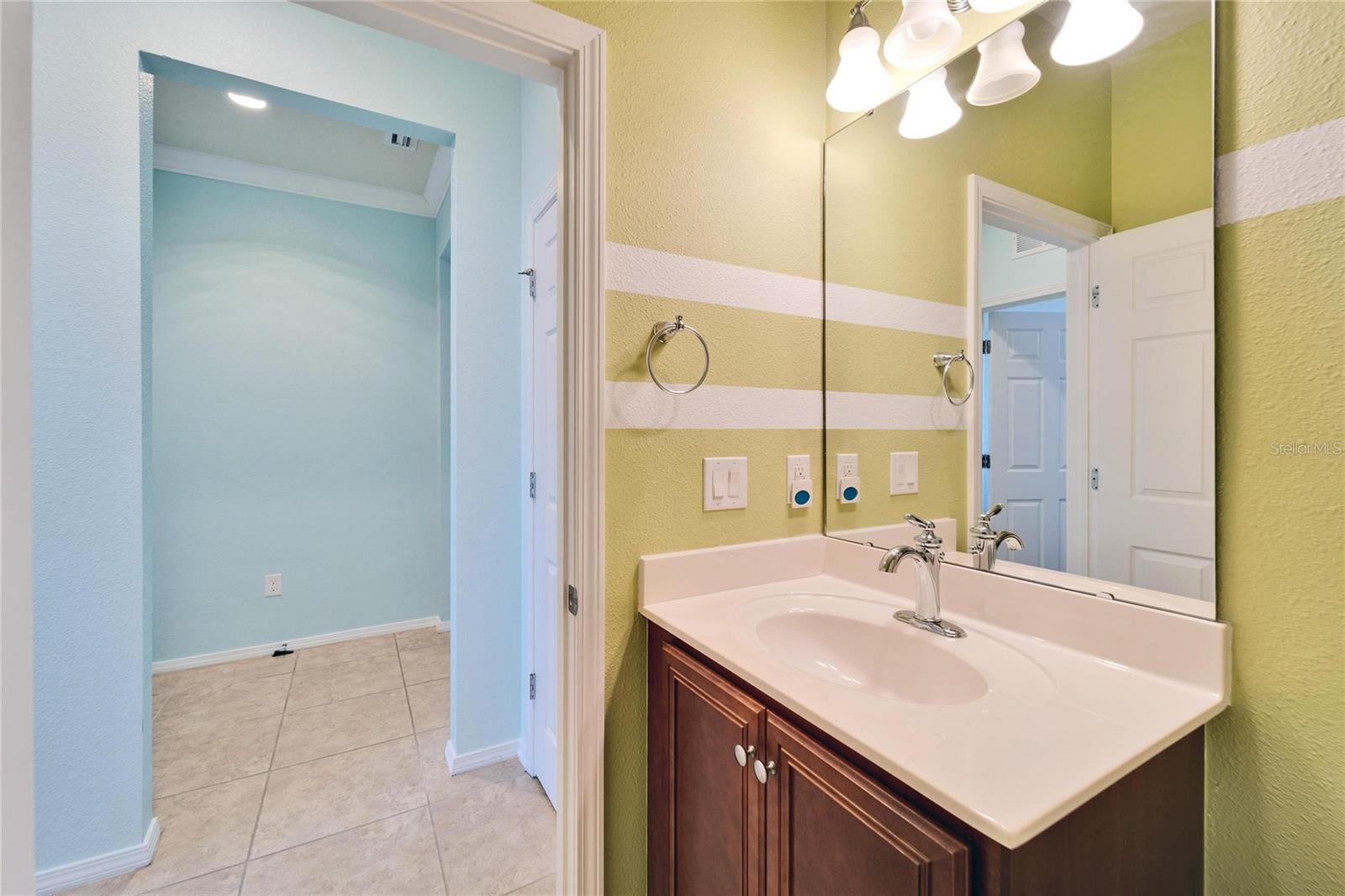 5527 SUNSET FALLS DR, APOLLO BEACH, FL, 33572