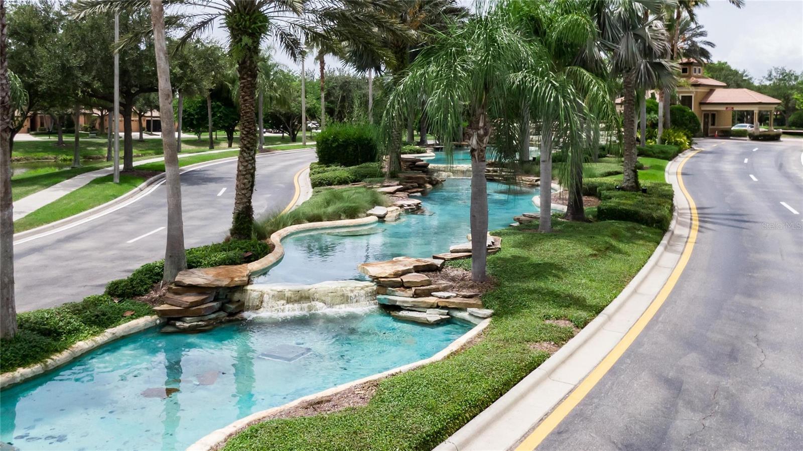 5527 SUNSET FALLS DR, APOLLO BEACH, FL, 33572
