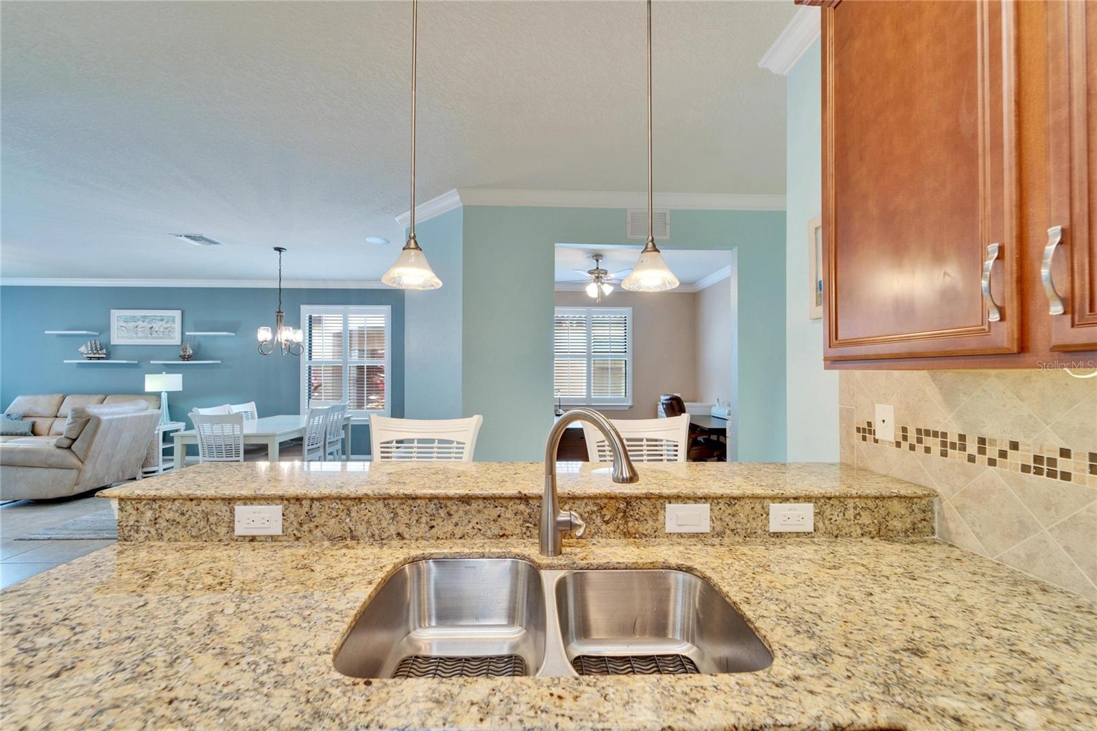5527 SUNSET FALLS DR, APOLLO BEACH, FL, 33572