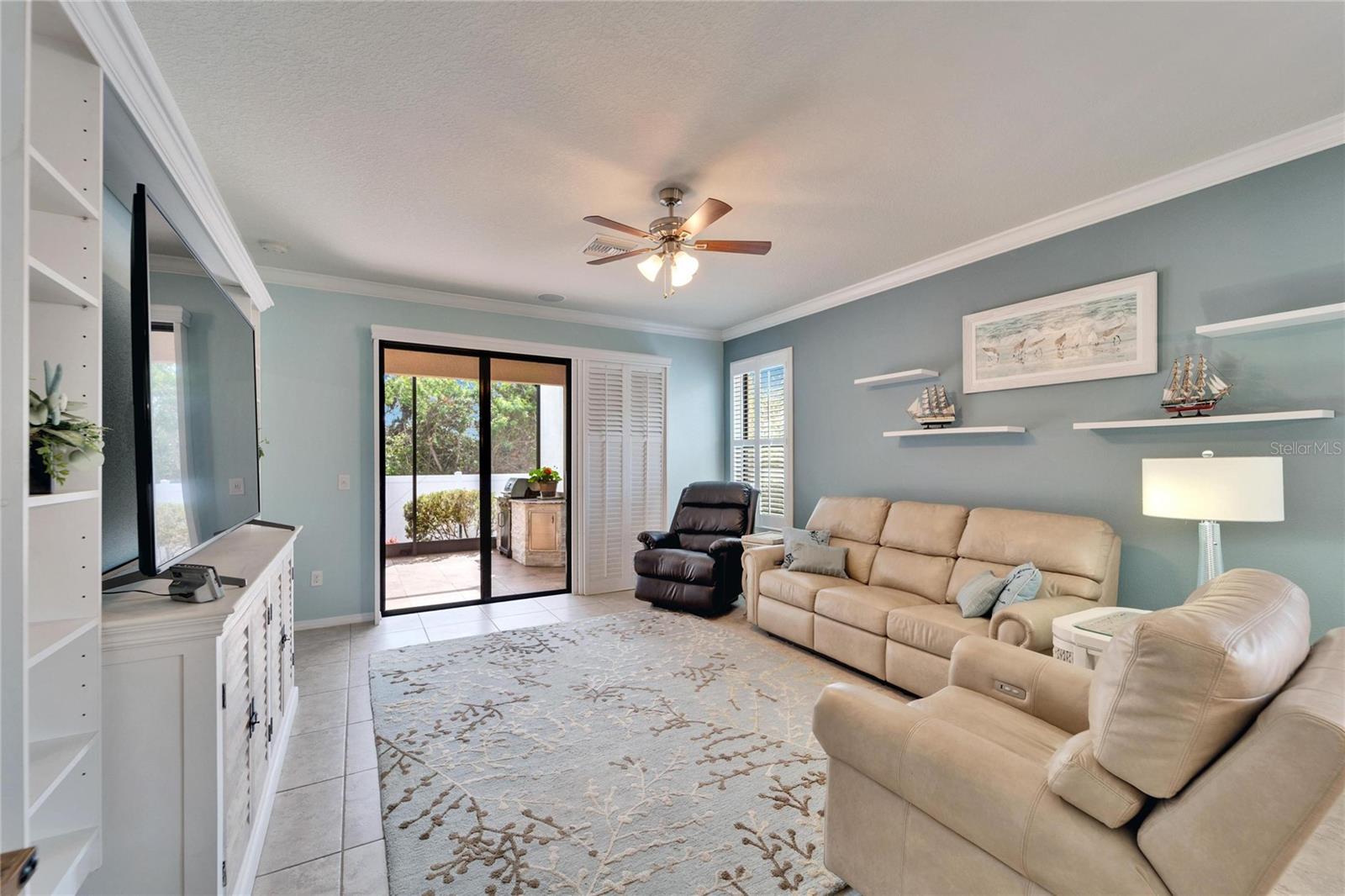 5527 SUNSET FALLS DR, APOLLO BEACH, FL, 33572