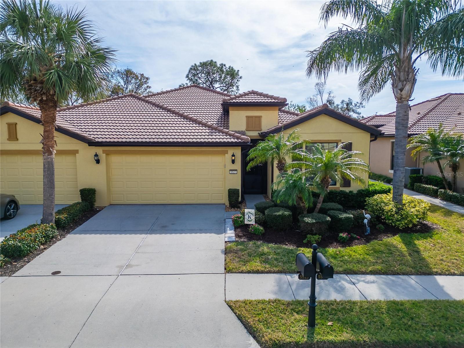 5527 SUNSET FALLS DR, APOLLO BEACH, FL, 33572