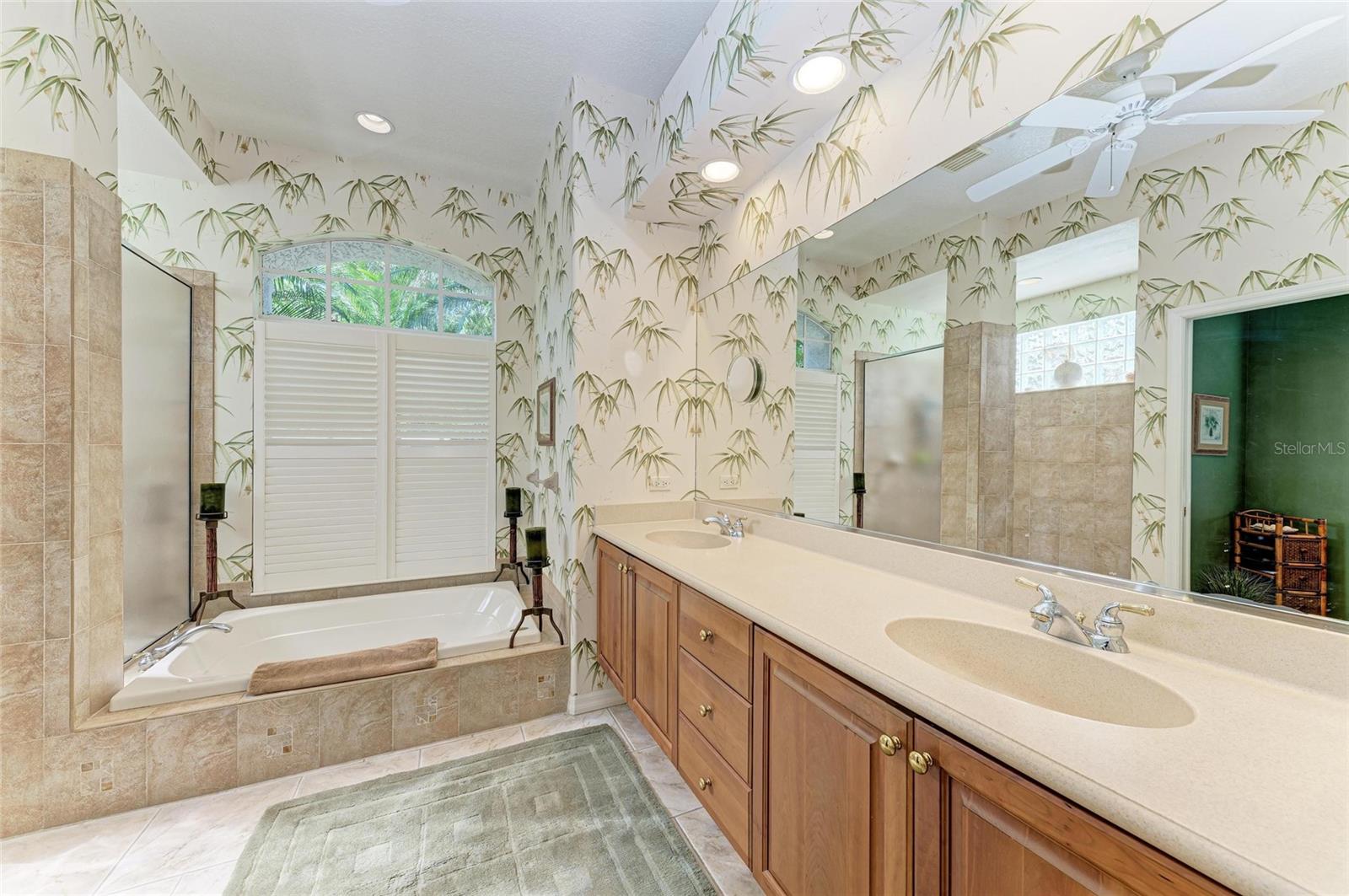 7215 TREYMORE CT, SARASOTA, FL, 34243