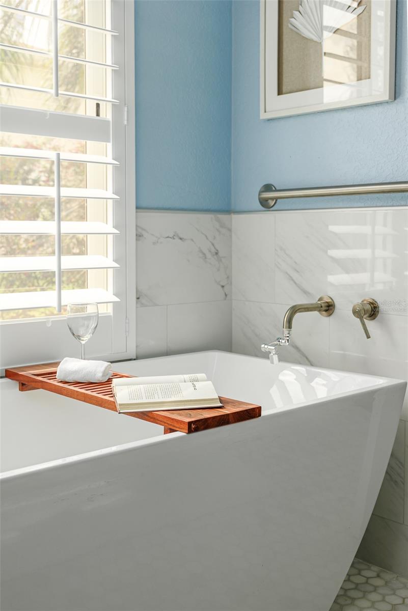 751 MEANDERING WAY, POLK CITY, FL, 33868