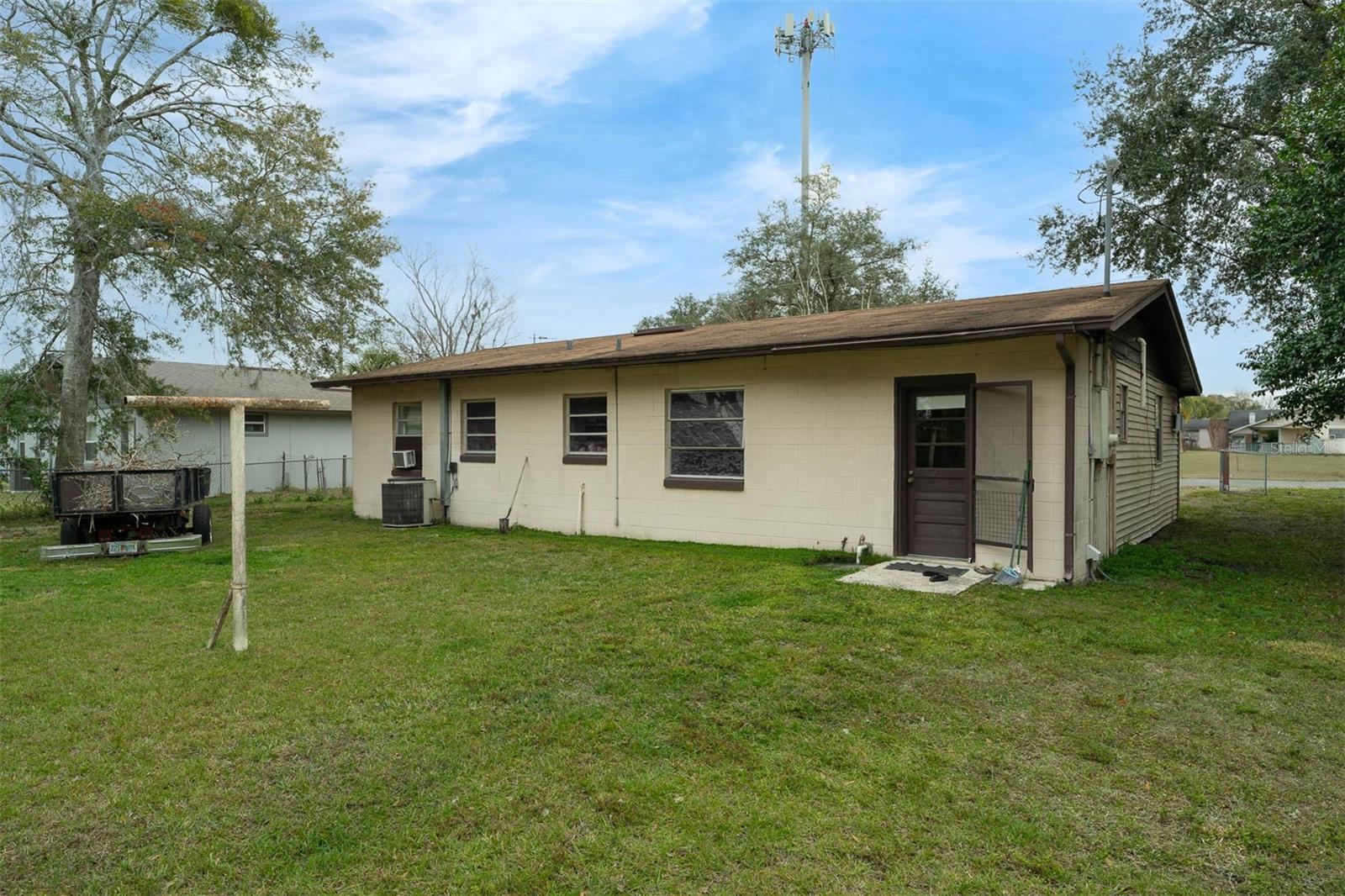 2704 MAGNOLIA AVE, SANFORD, FL, 32773