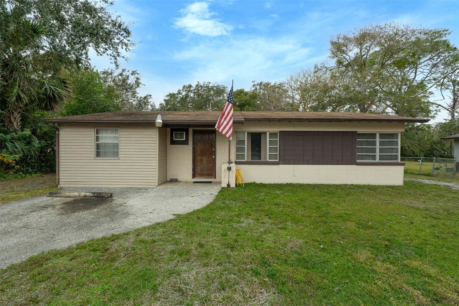 2704 MAGNOLIA AVE, SANFORD, FL, 32773