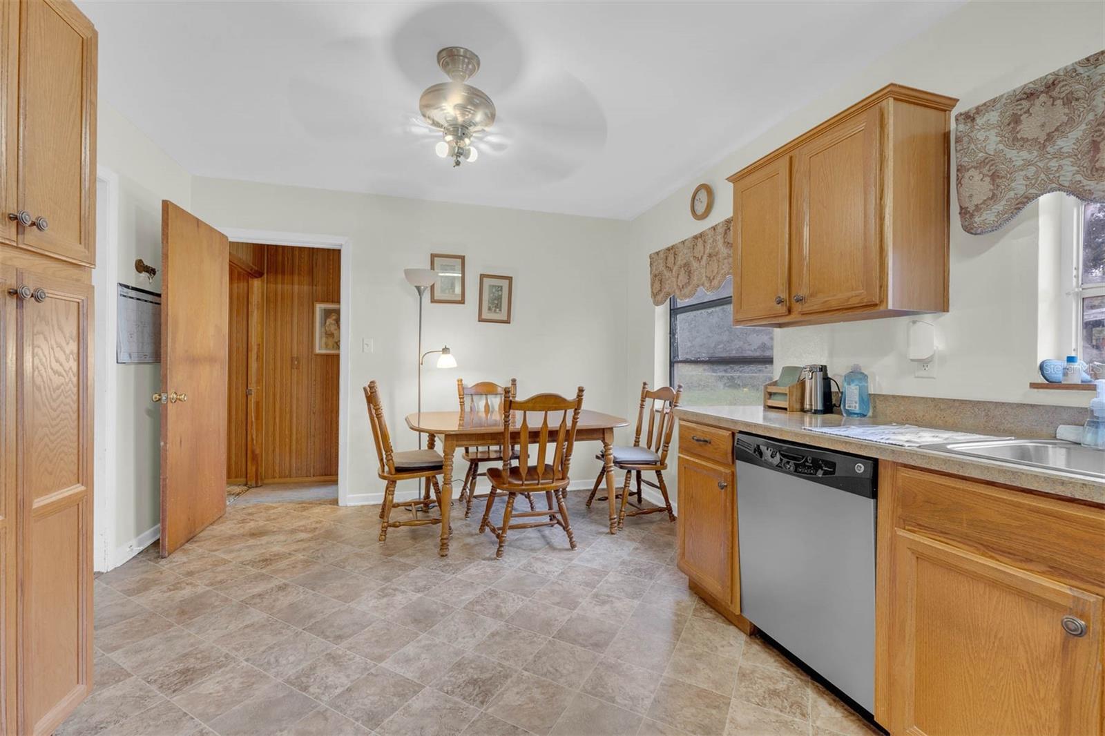 2704 MAGNOLIA AVE, SANFORD, FL, 32773