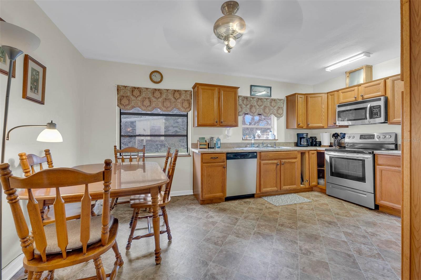 2704 MAGNOLIA AVE, SANFORD, FL, 32773