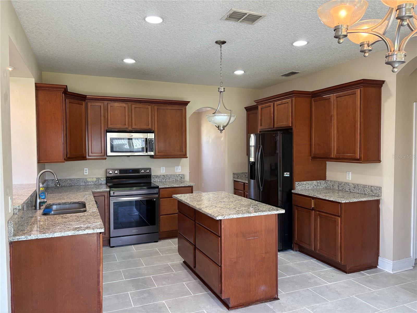 438 PALM DR, SANFORD, FL, 32771