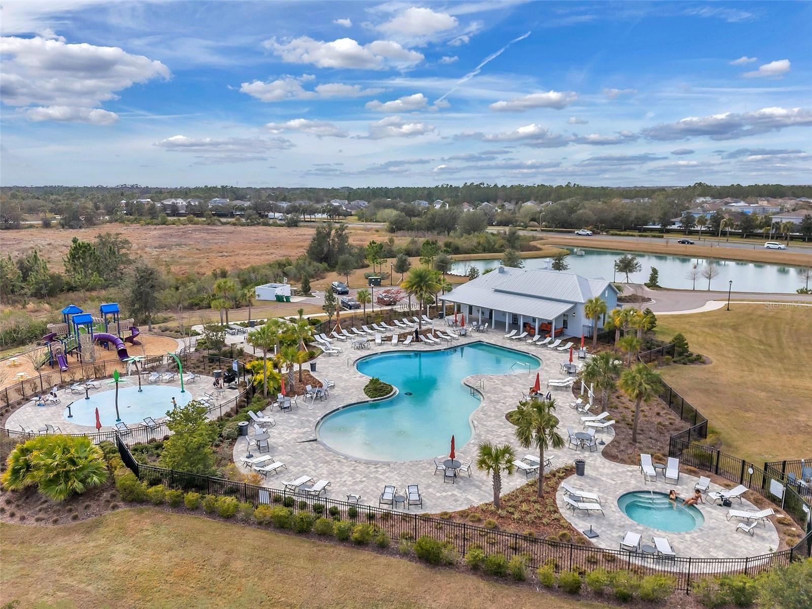 5125 AUTUMN RIDGE DR, WESLEY CHAPEL, FL, 33545